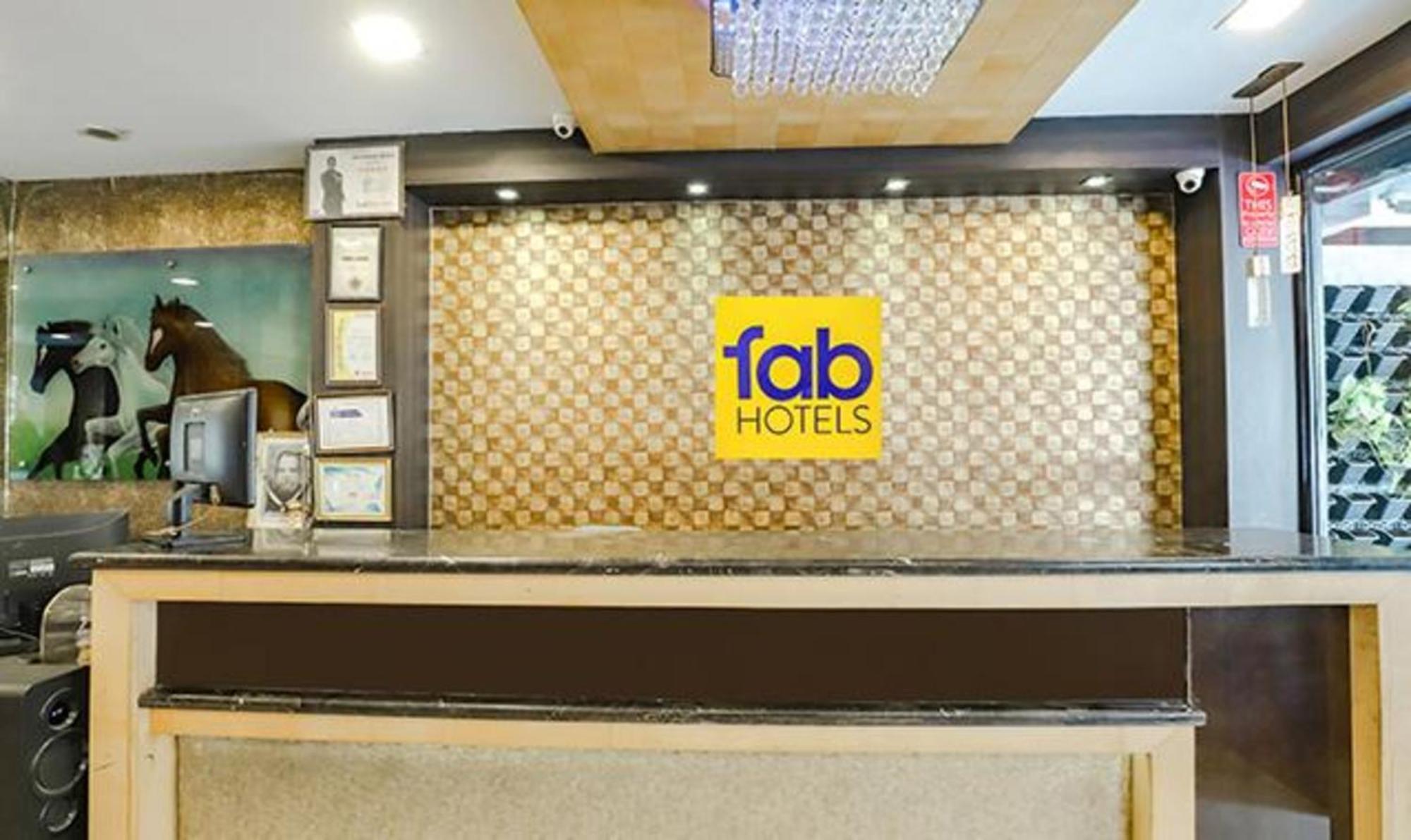 Hotel Fabhotel Parashar