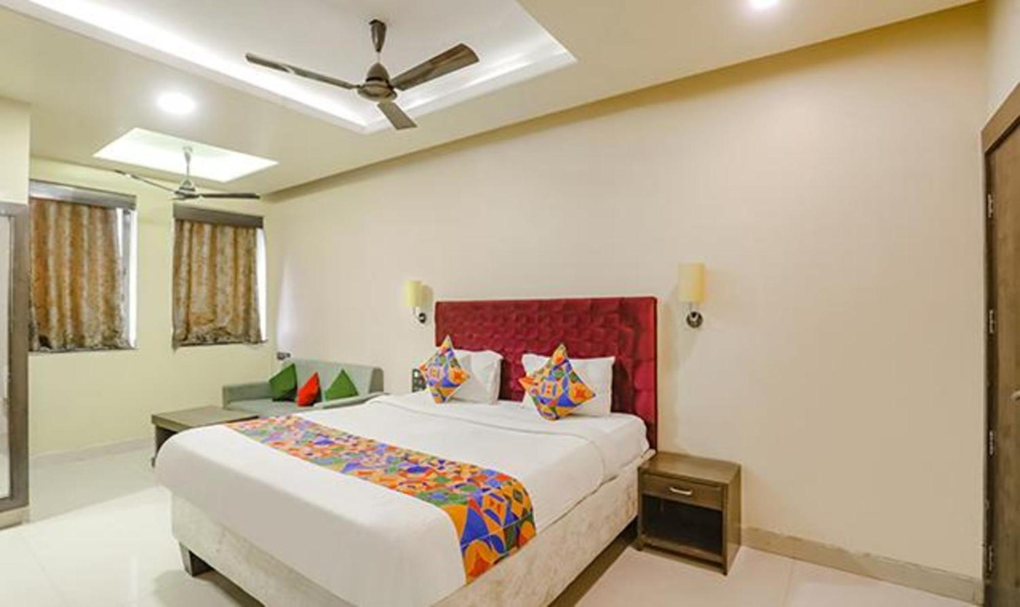 Hotel Fabhotel Parashar 3*