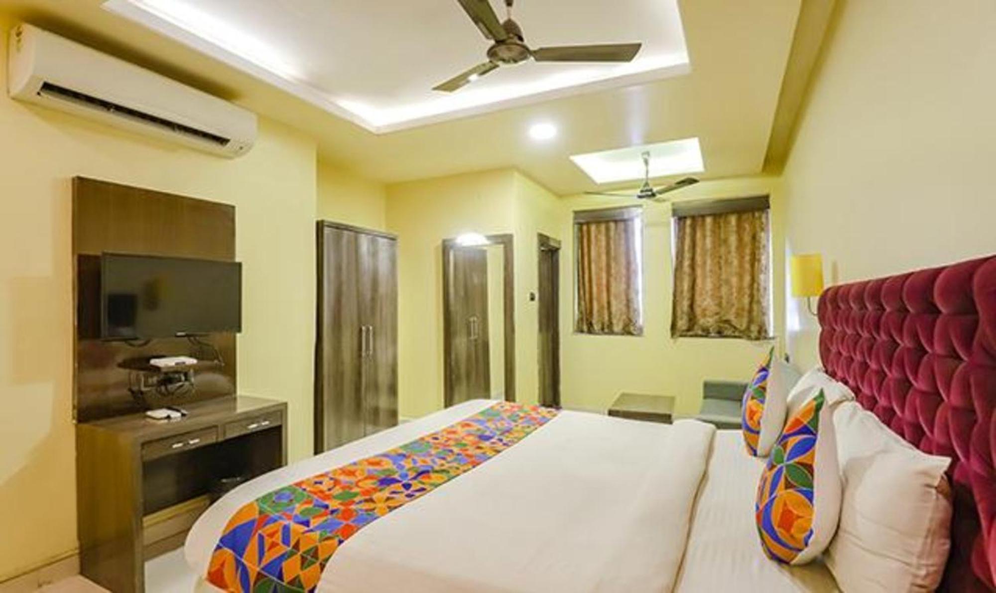 Fabhotel Parashar Hotel