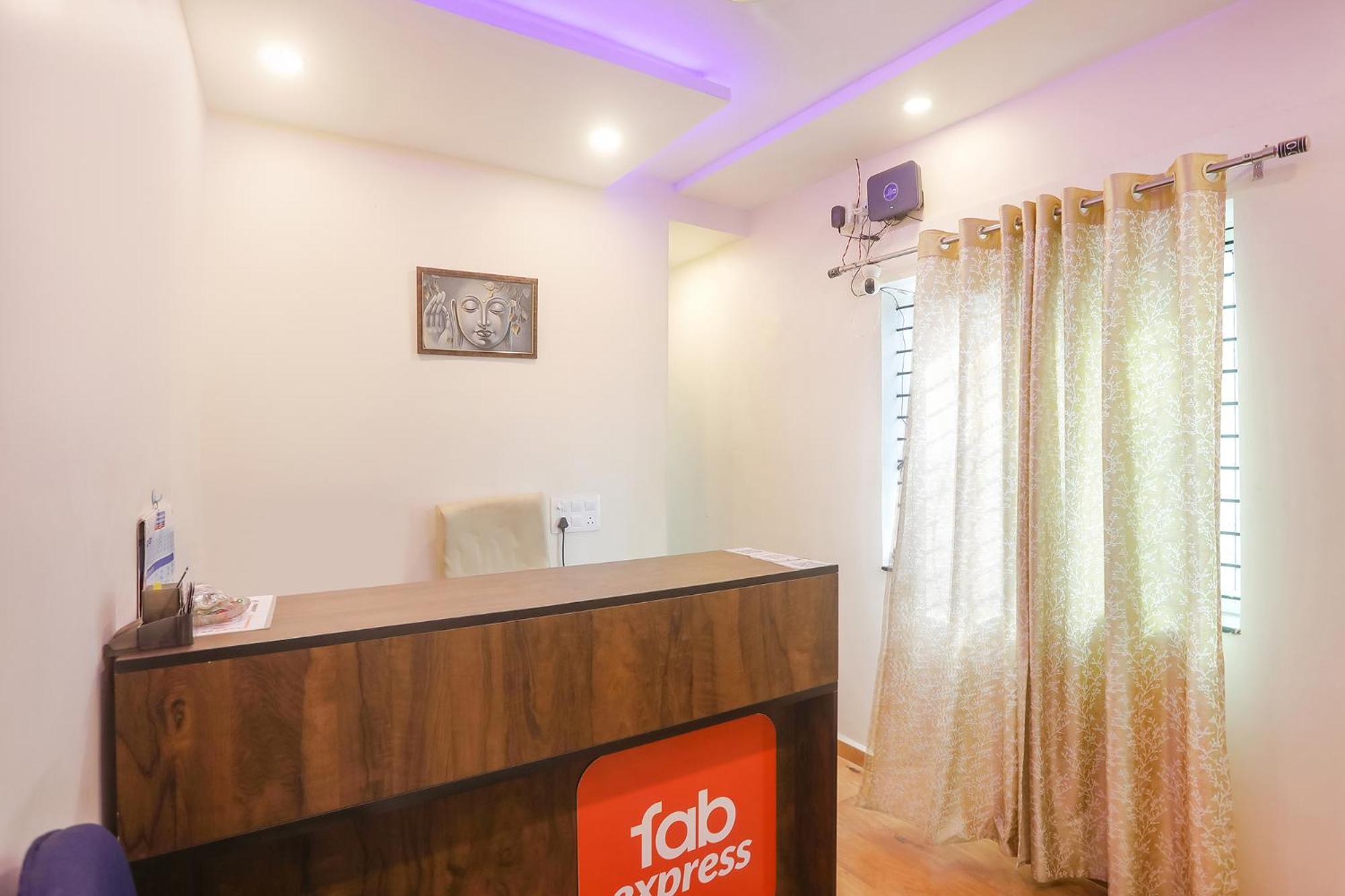 Fabexpress Shivas Hotel 3*