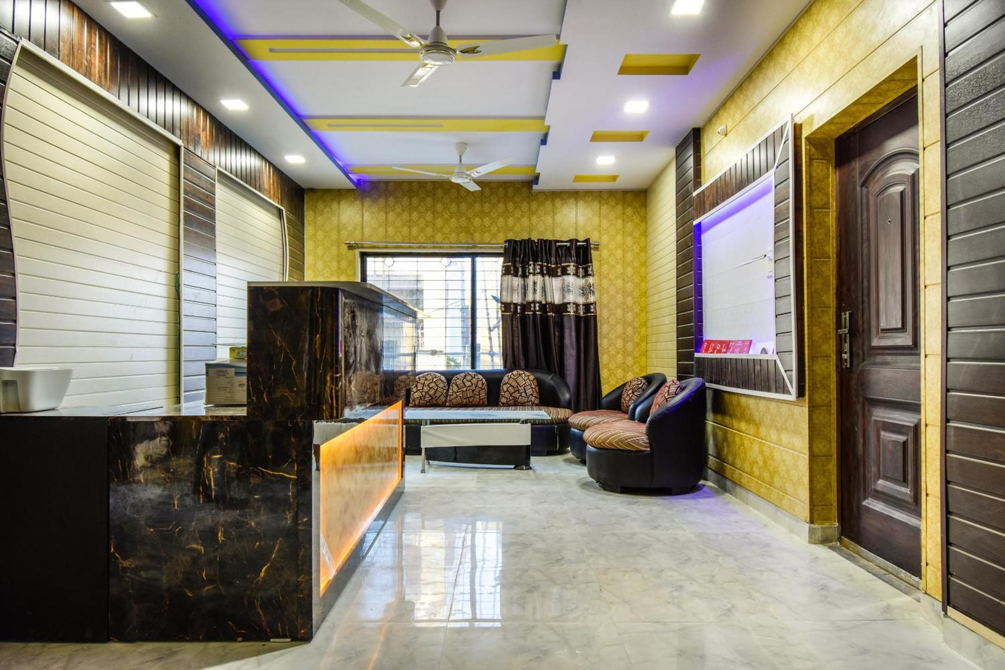 Oyo Flagship Mariyam Service Hotel