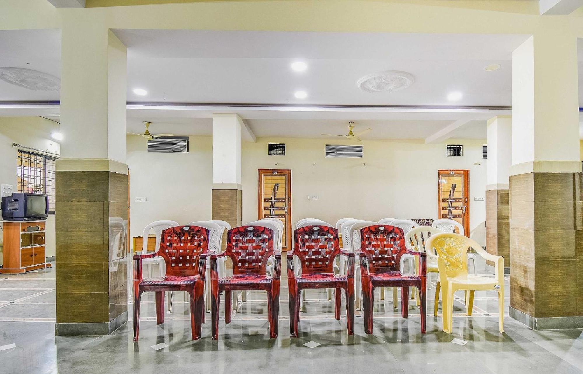 Hotel Oyo Pathak