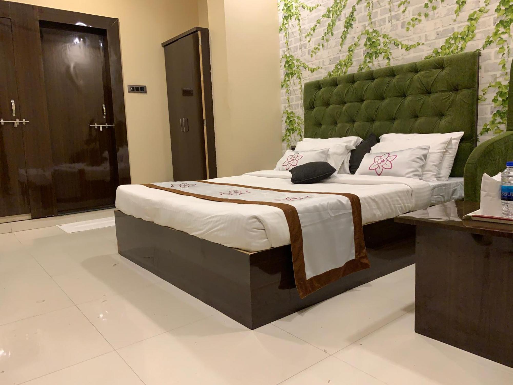 The Jk - Opp Railway Station, Civil Lines, Sadar, Hotel 2*