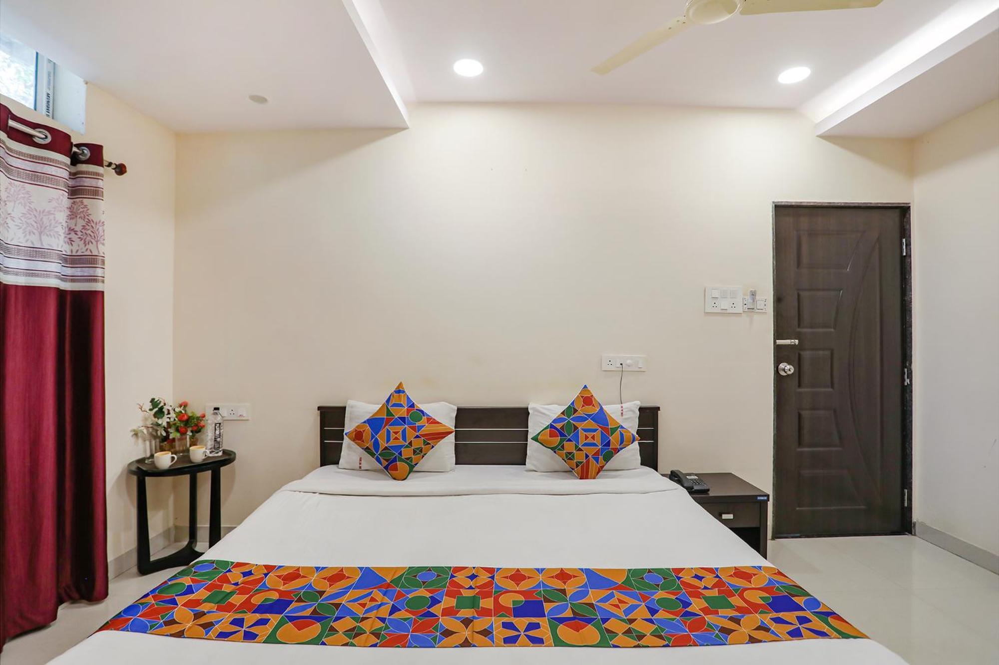 Hotel Fabexpress Girija Nagpur