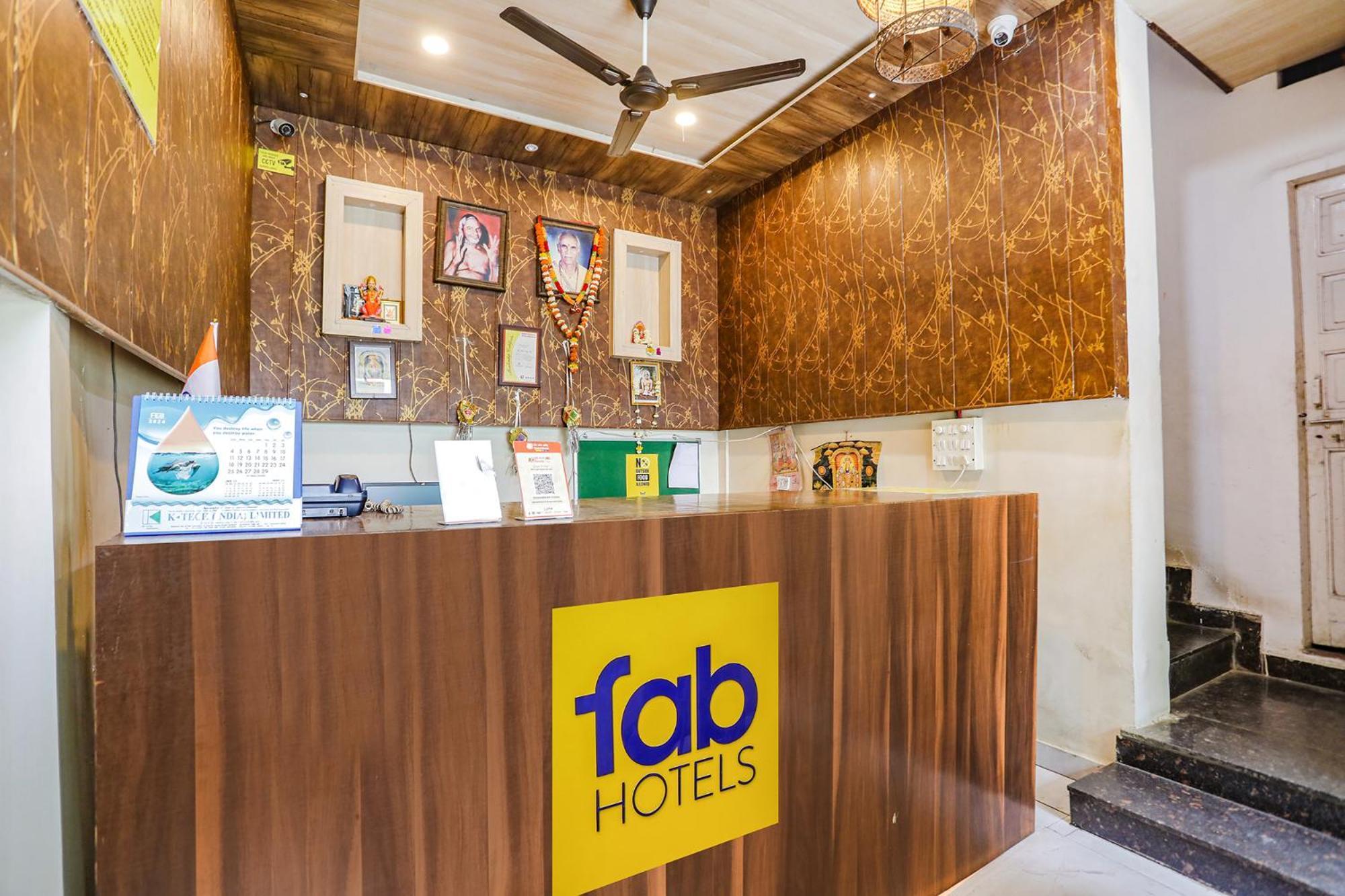 Fabexpress Girija Hotel 3*