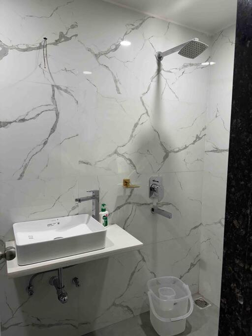 Airport 2 Bhk Near Airport