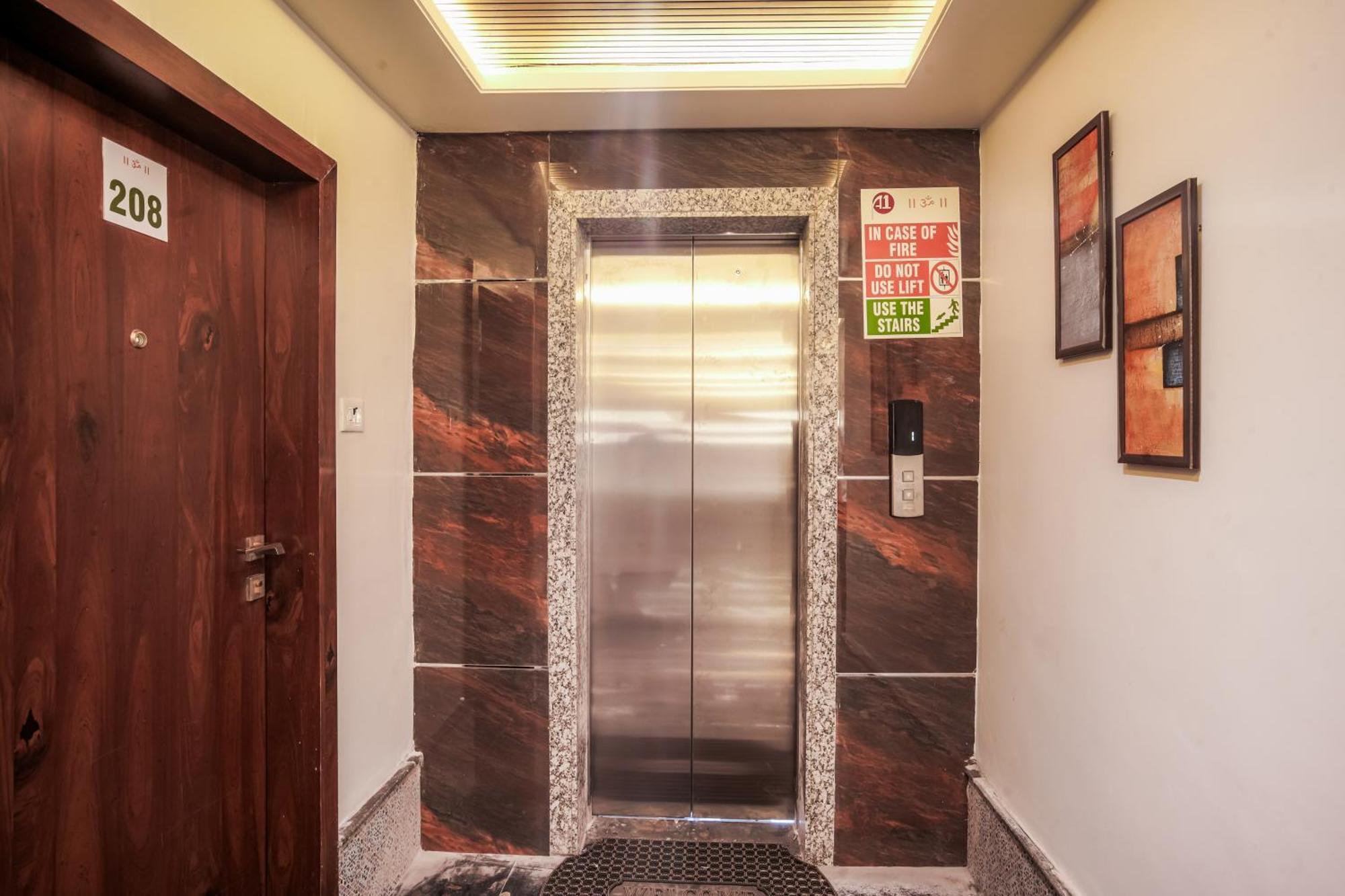 Treebo A1 Residency, Hingna T Point 3* Nagpur