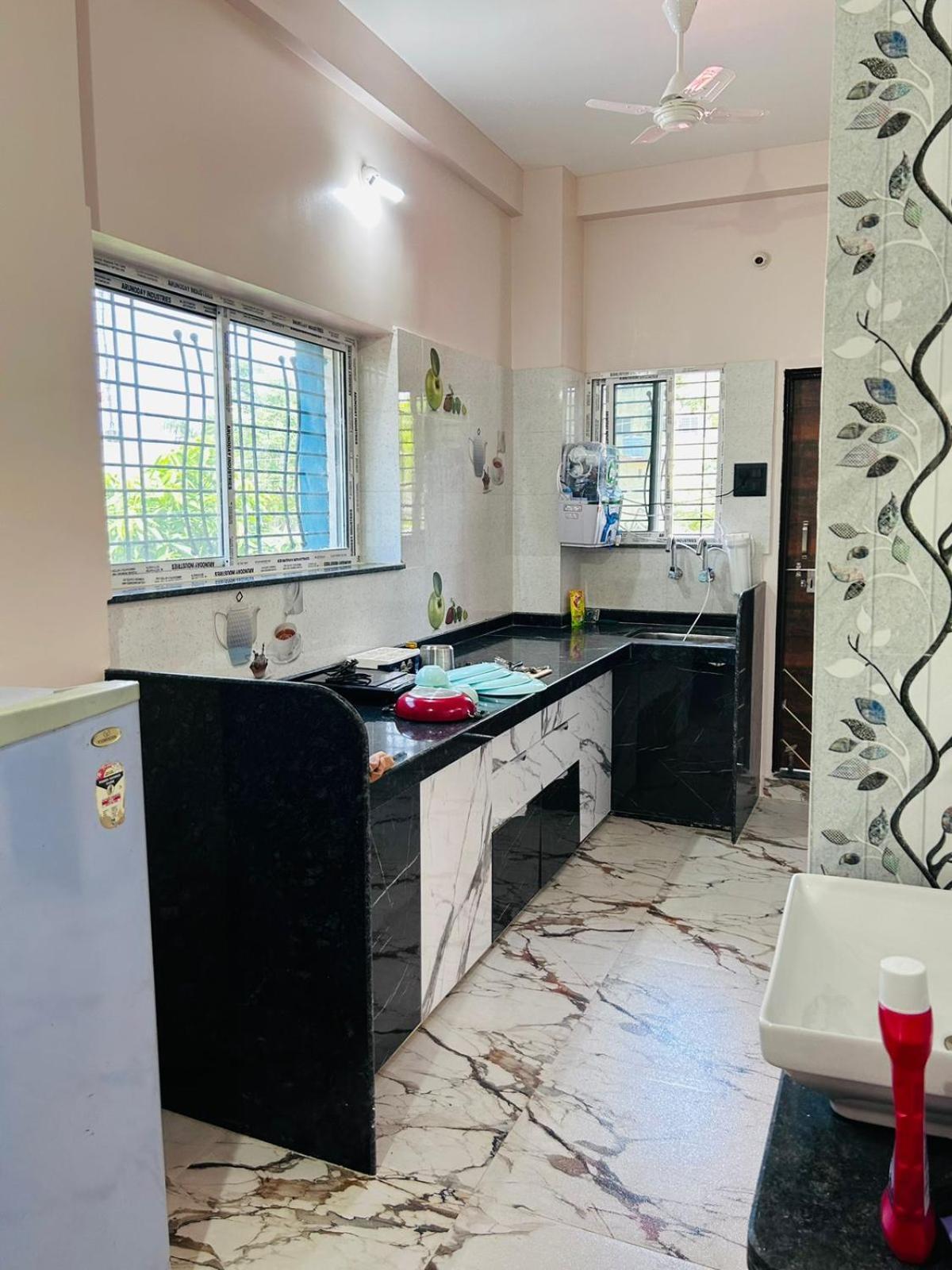 Apartment Self Check In 1bhk *