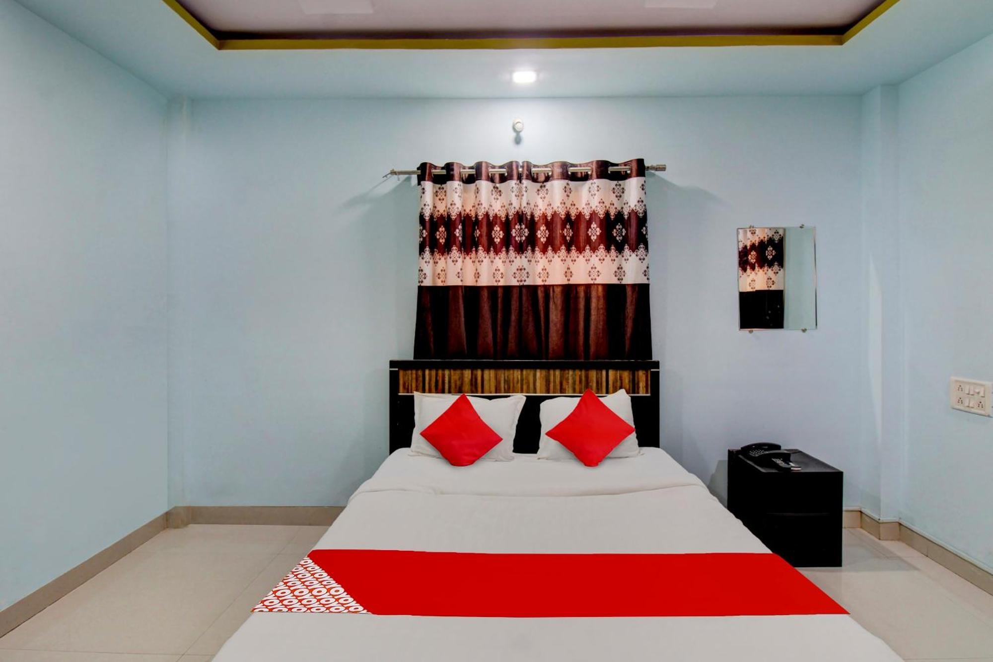 O Suyog Hotel 4*