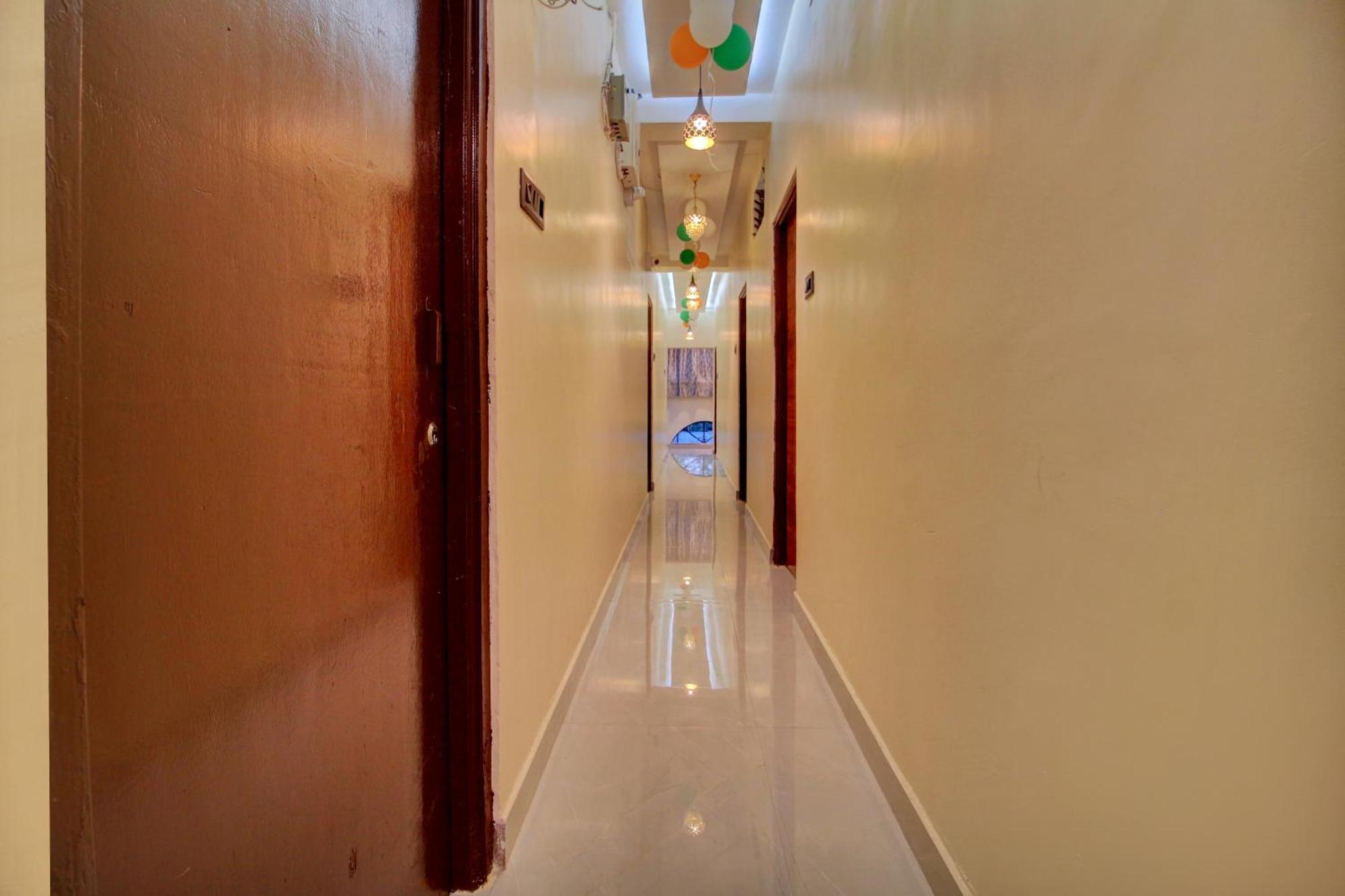 Oyo Flagship Yes 24 Hotel 3*