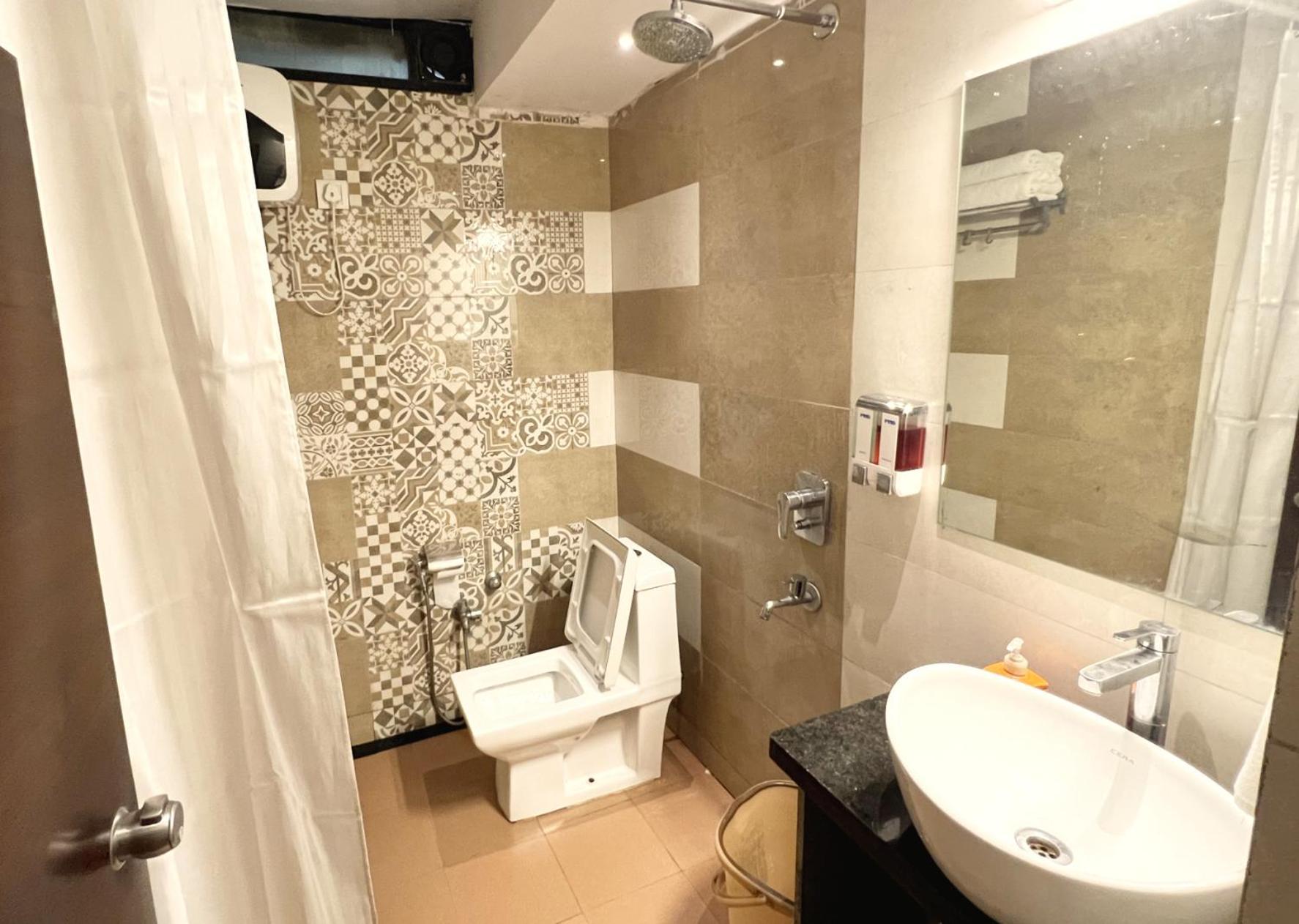 Royal Palms Luxury Service 3*