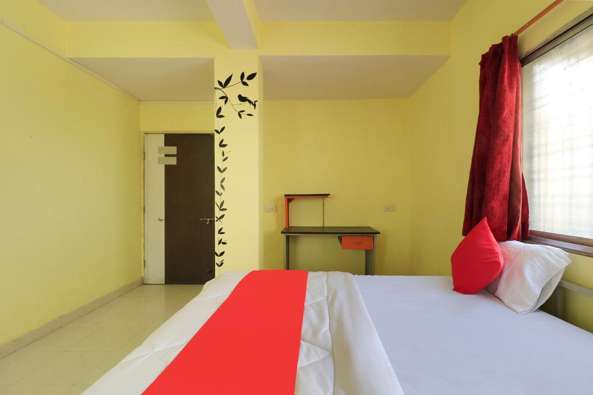 Hotel Oyo Renuka Complex