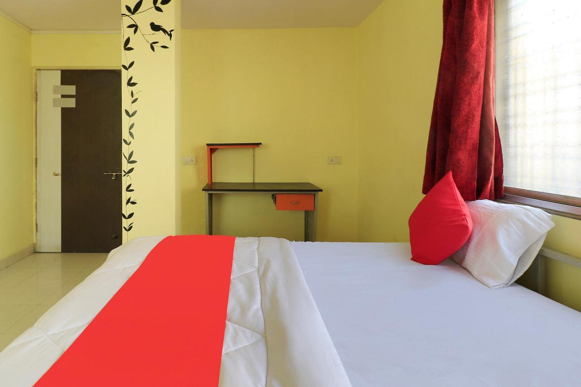Oyo Renuka Complex Hotel 3*