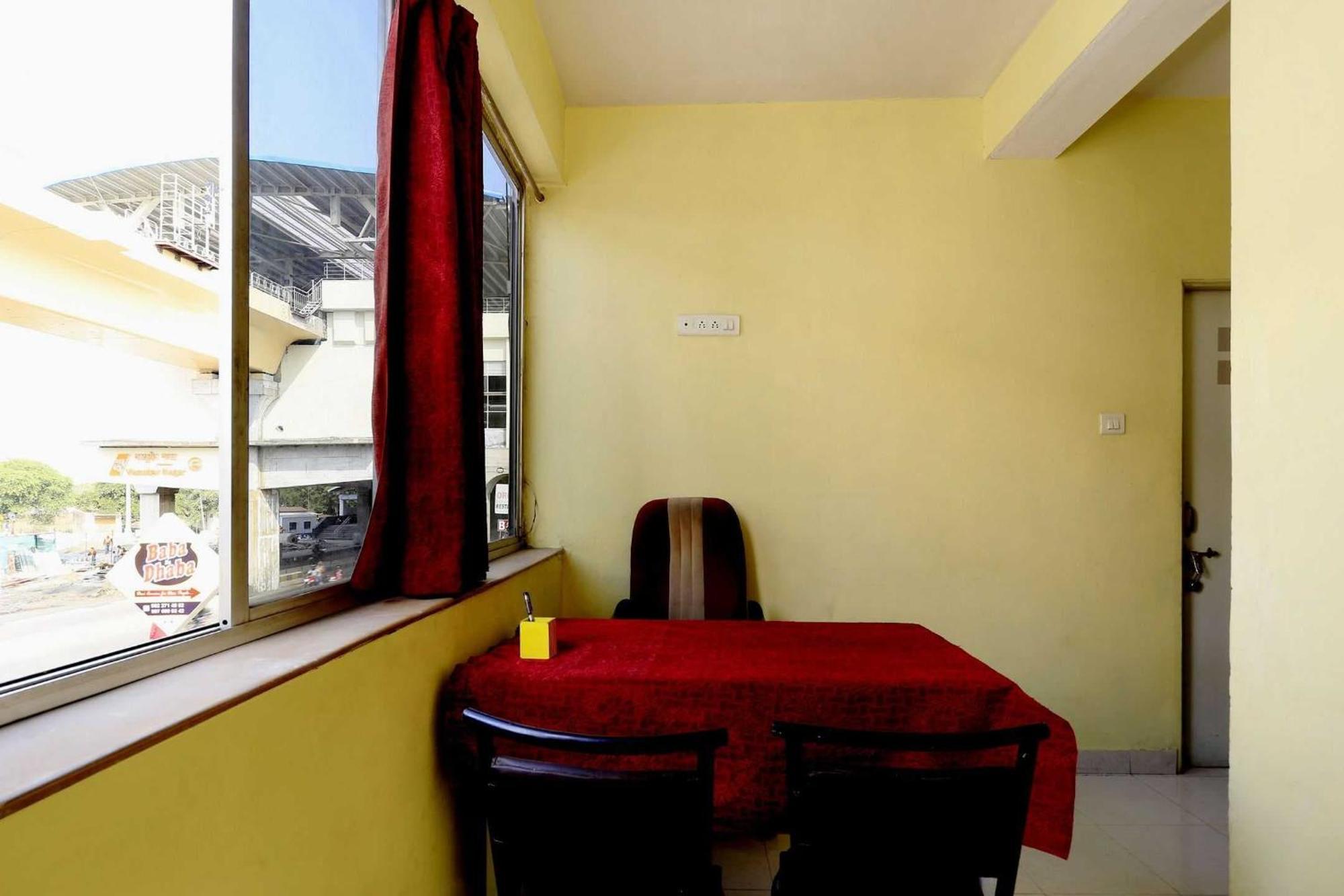 Hotel Oyo Renuka Complex