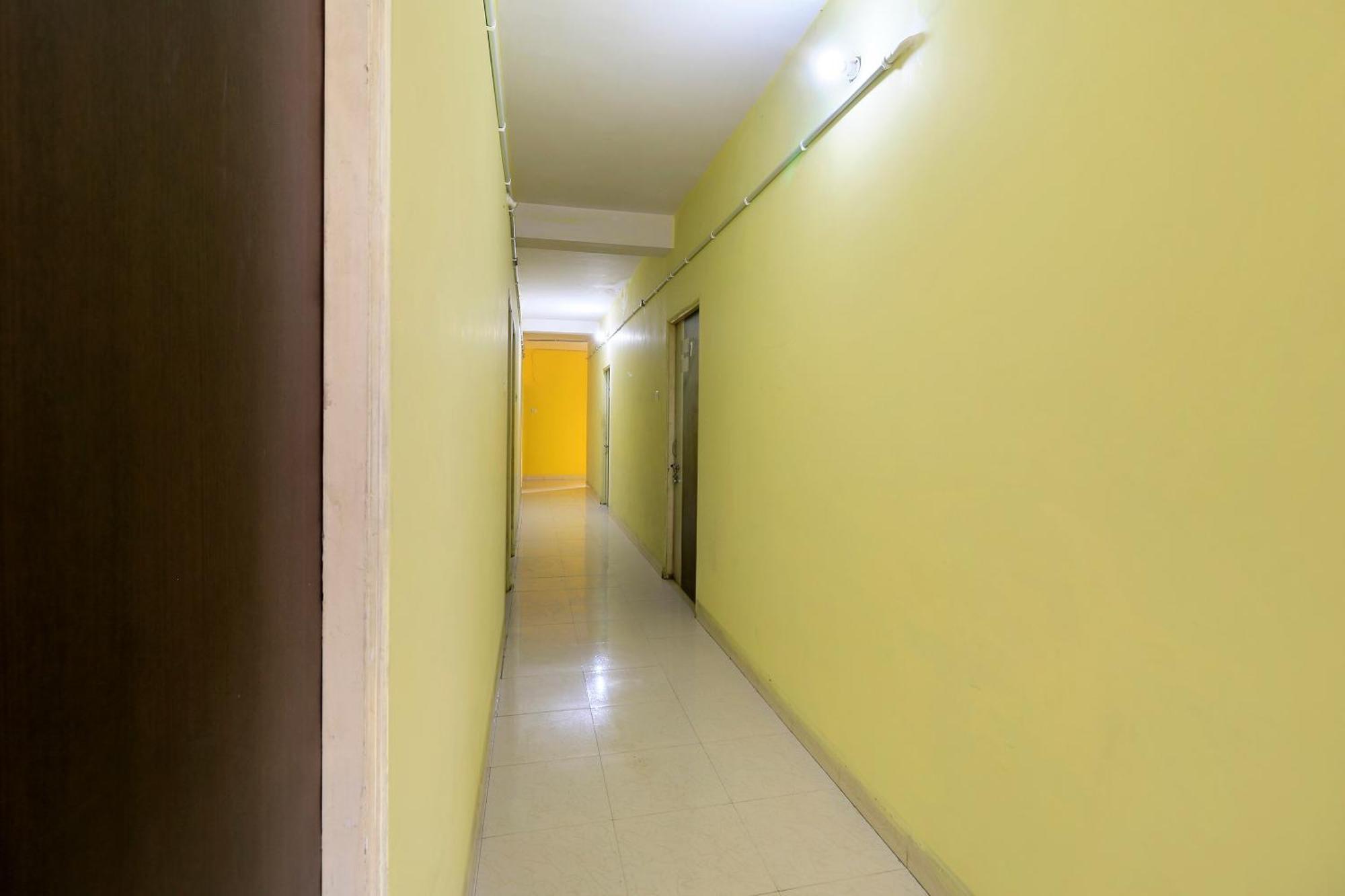 Oyo Renuka Complex Hotel 3*