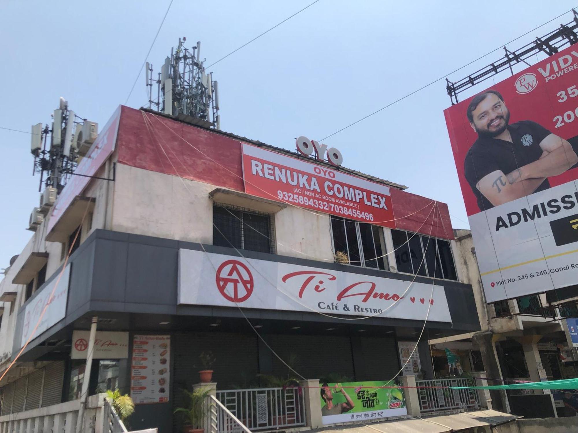 Oyo Renuka Complex Hotel