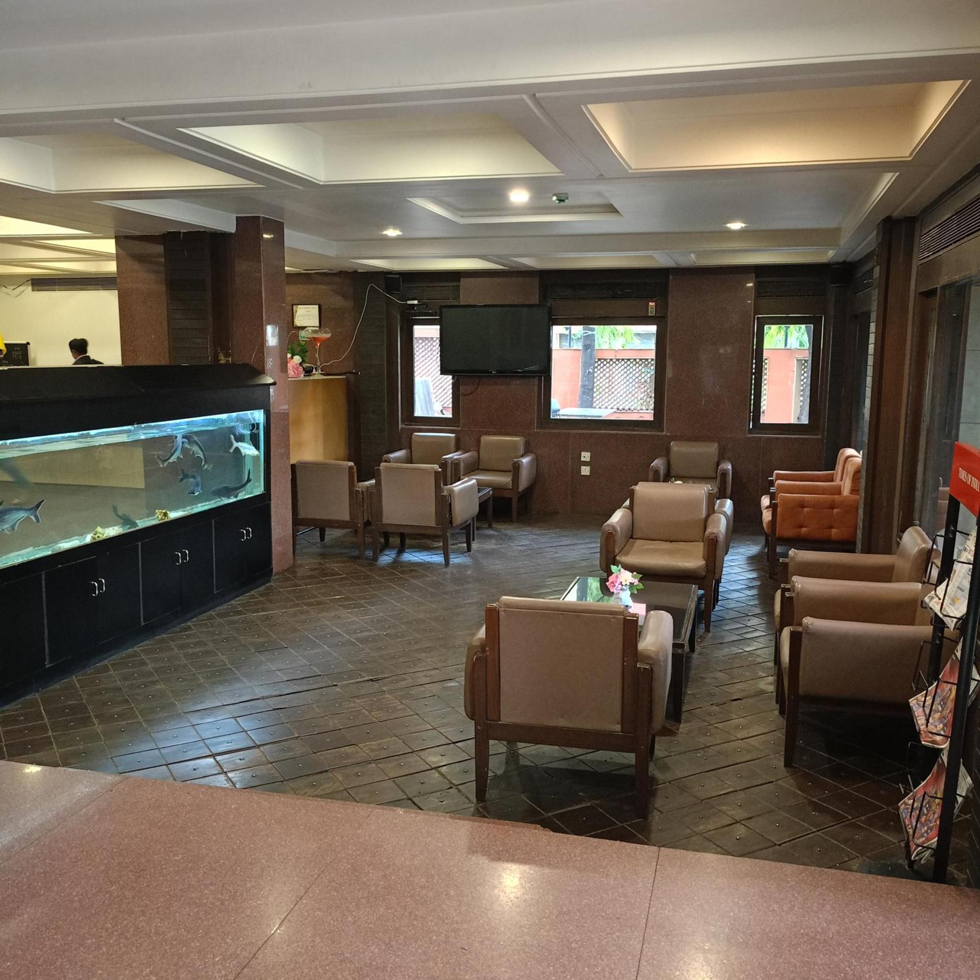 Heritage 2001, Hotel 3*