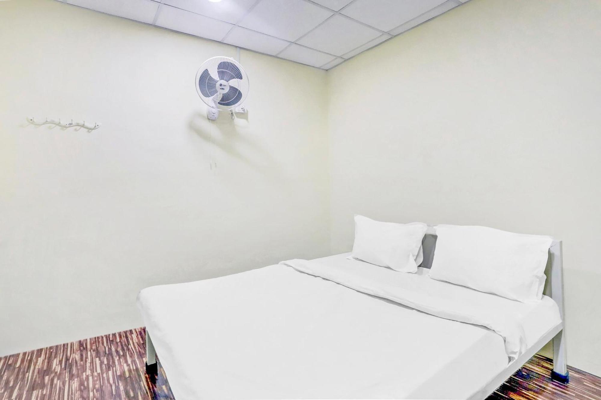 Hotel O Radhe Krishna