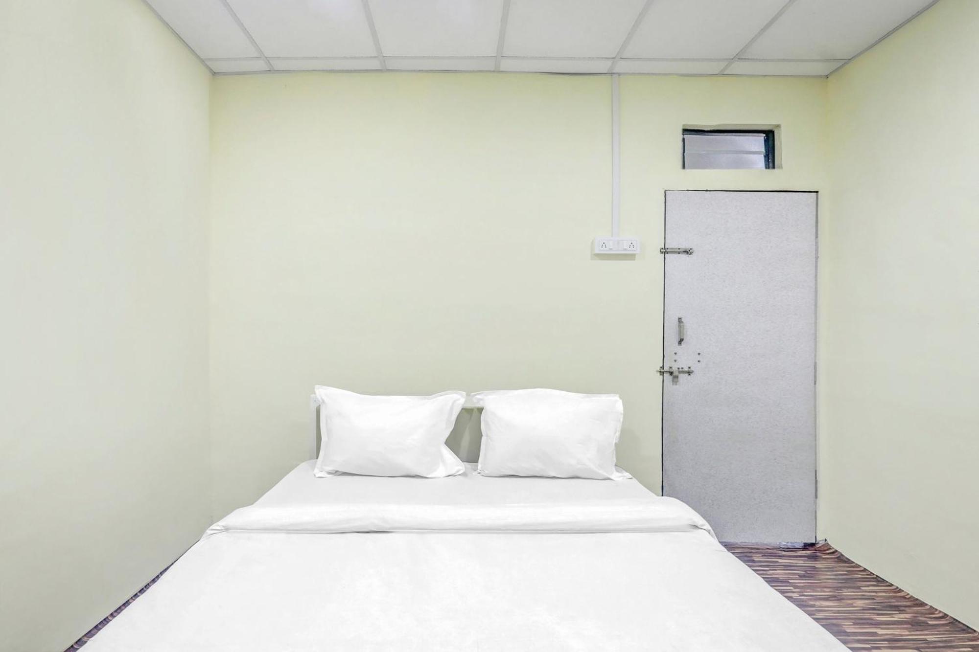 Hotel O Radhe Krishna