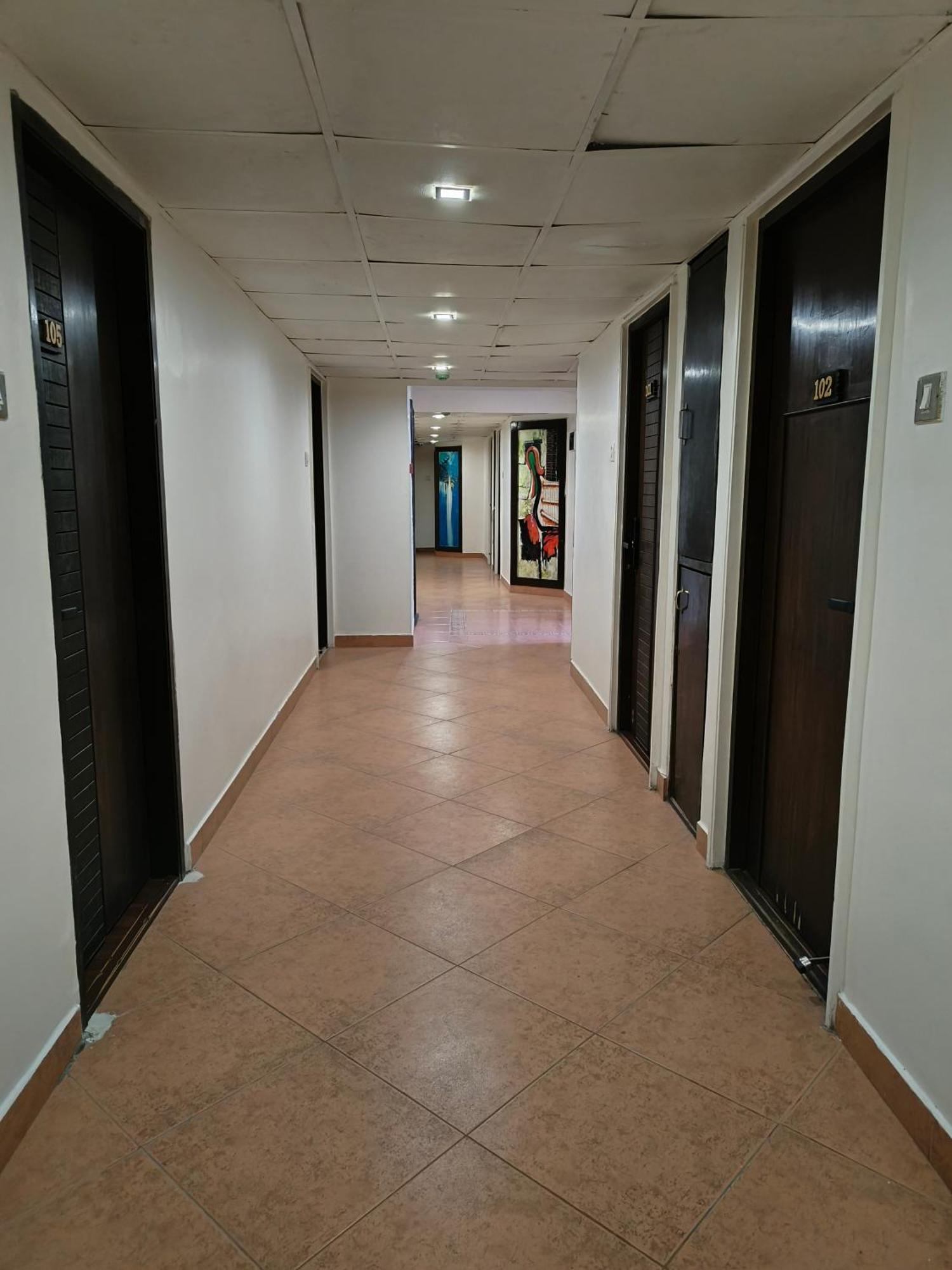Heritage 2001, Hotel