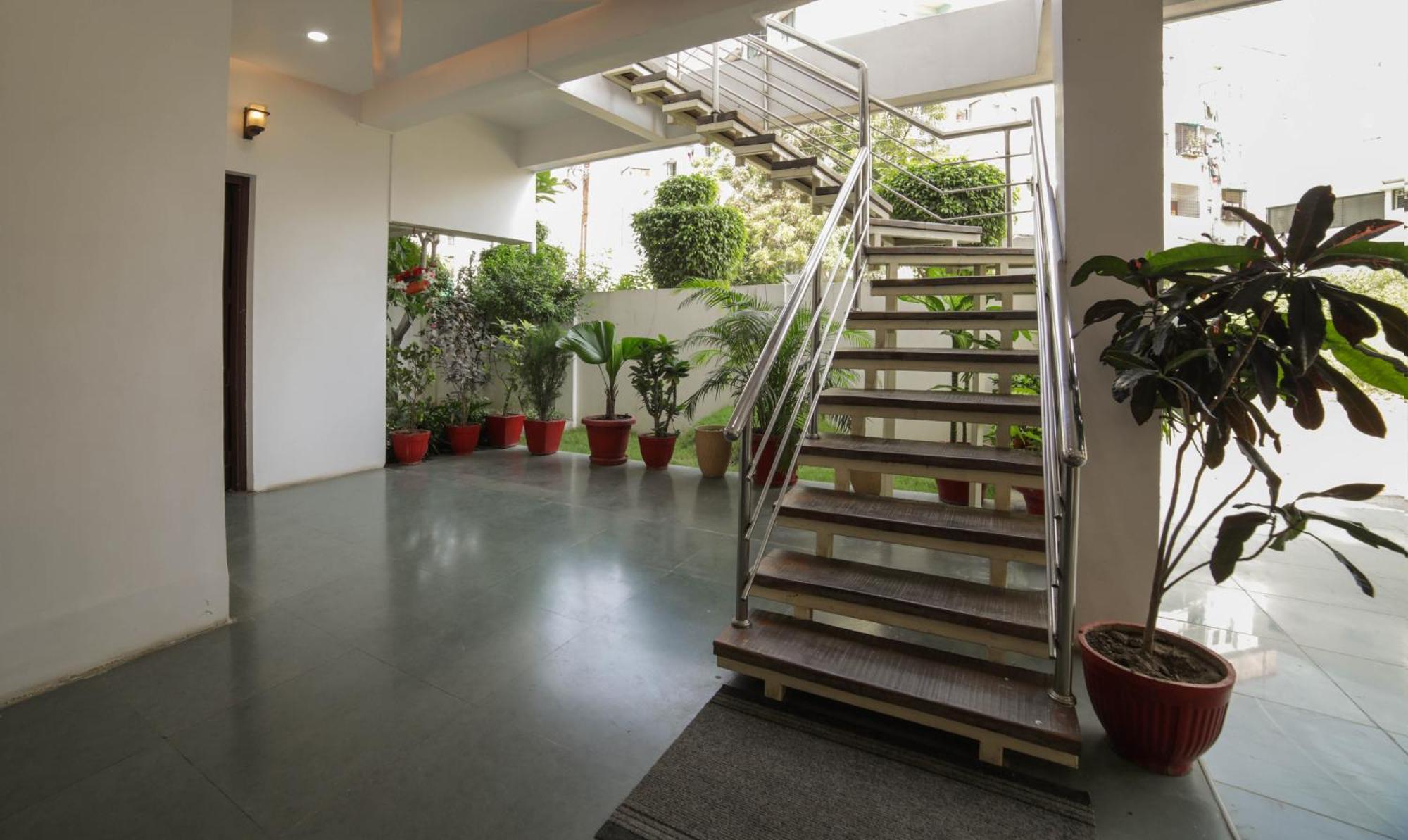 Hotel Treebo Ivory House