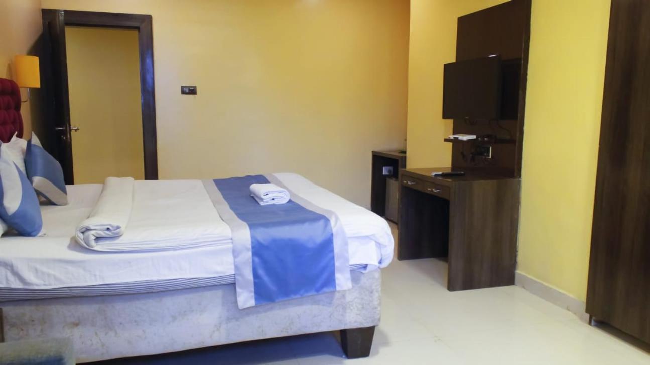 Hotel Parashar Check Nagpur