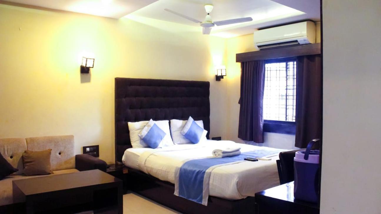Hotel Parashar Check 2*