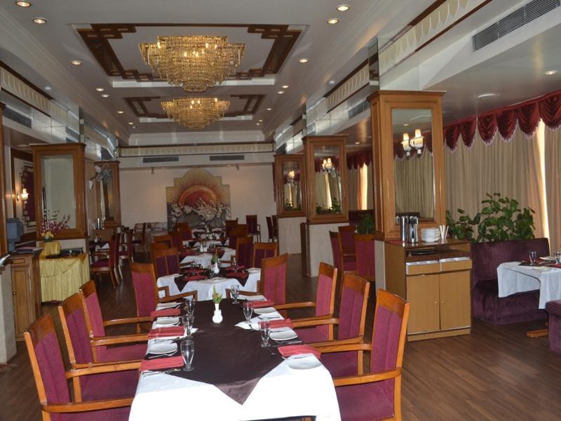 The Pride Hotel, 5*