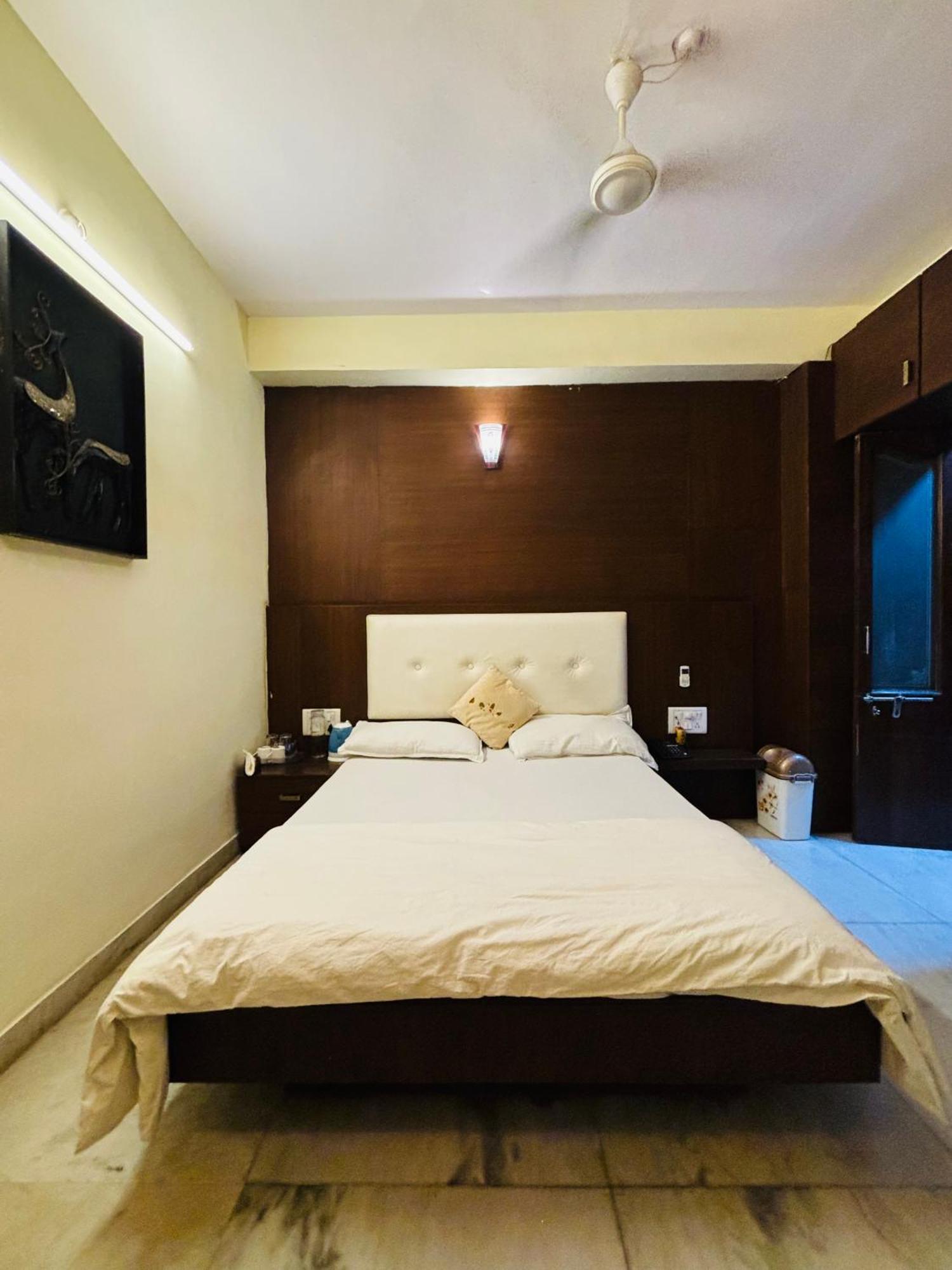 Royal Palms Luxury Service Nagpur