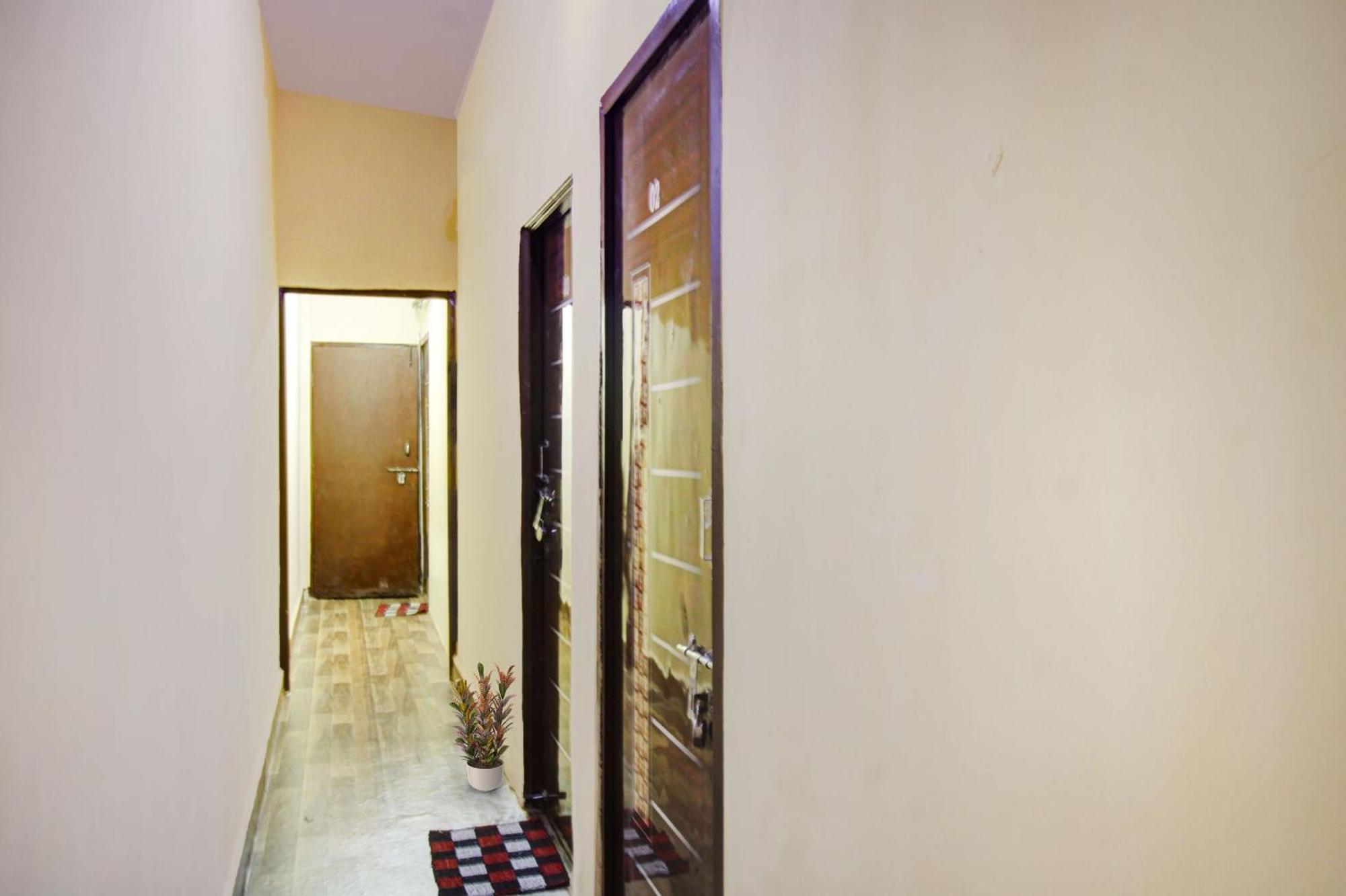 Hotel O Mr