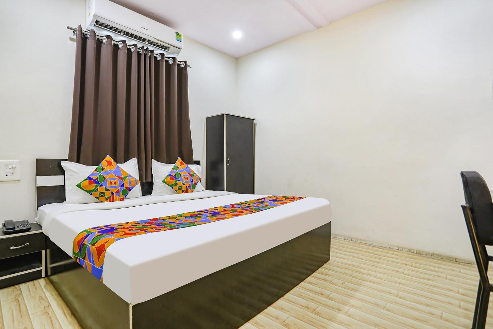Fabhotel New Shraddha - Nr Airport Colony 3*