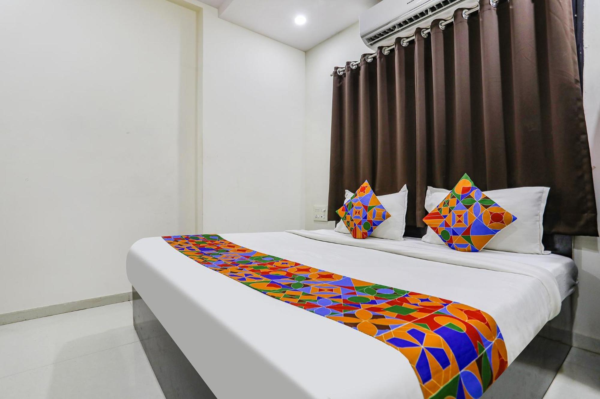 Fabhotel New Shraddha - Nr Airport Colony
