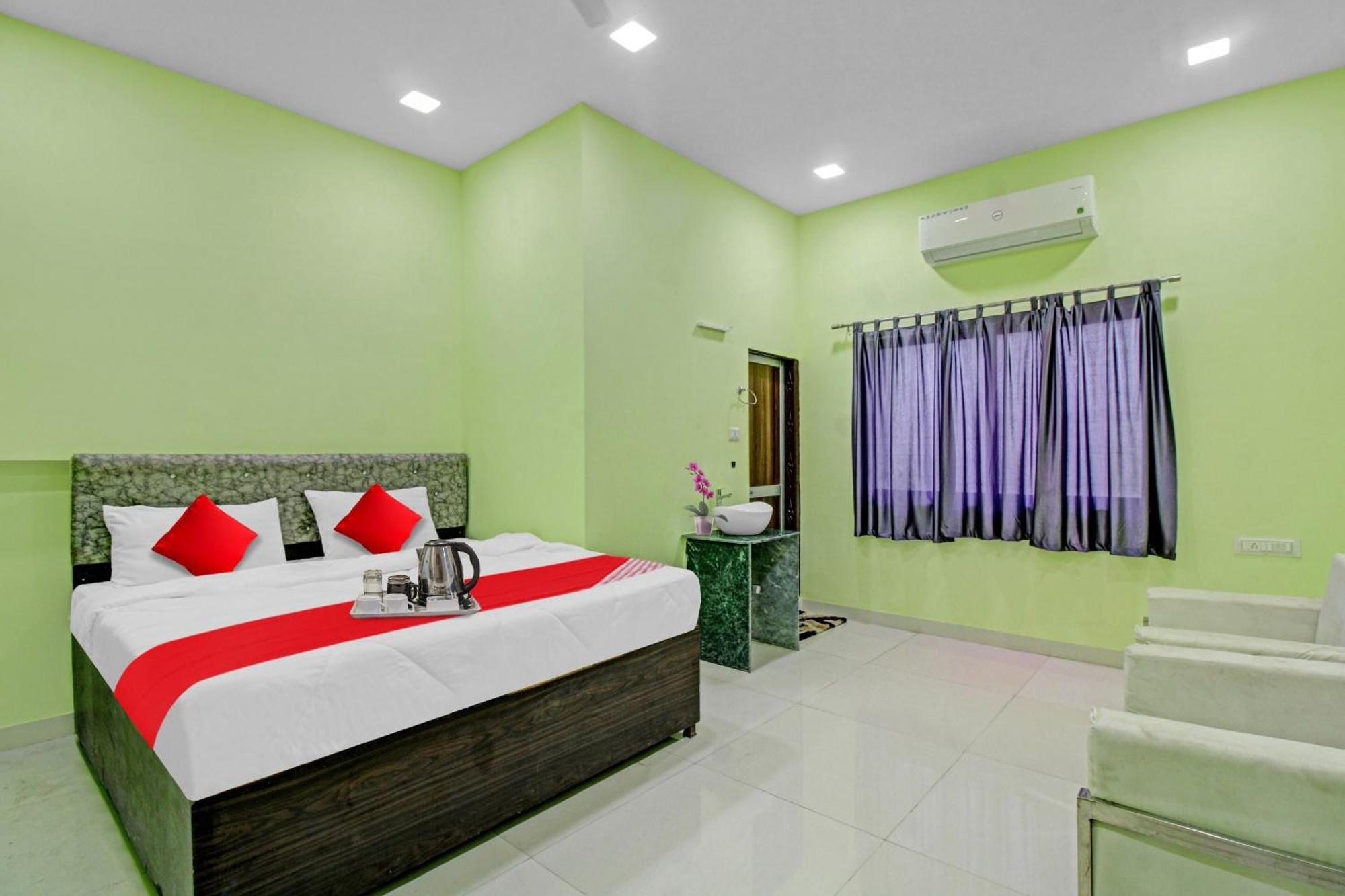 Flagship Prasad Mangal Karyalay Hotel