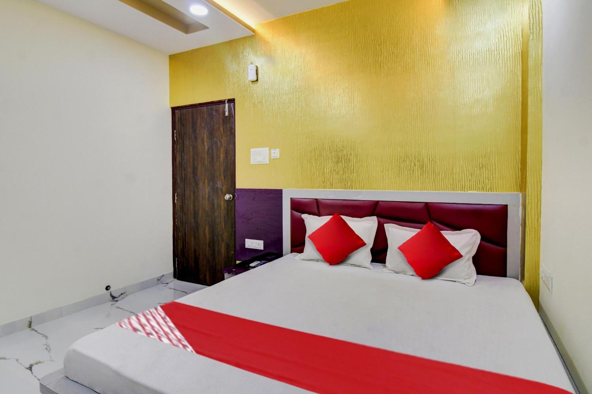 Hotel O One Plus 3*