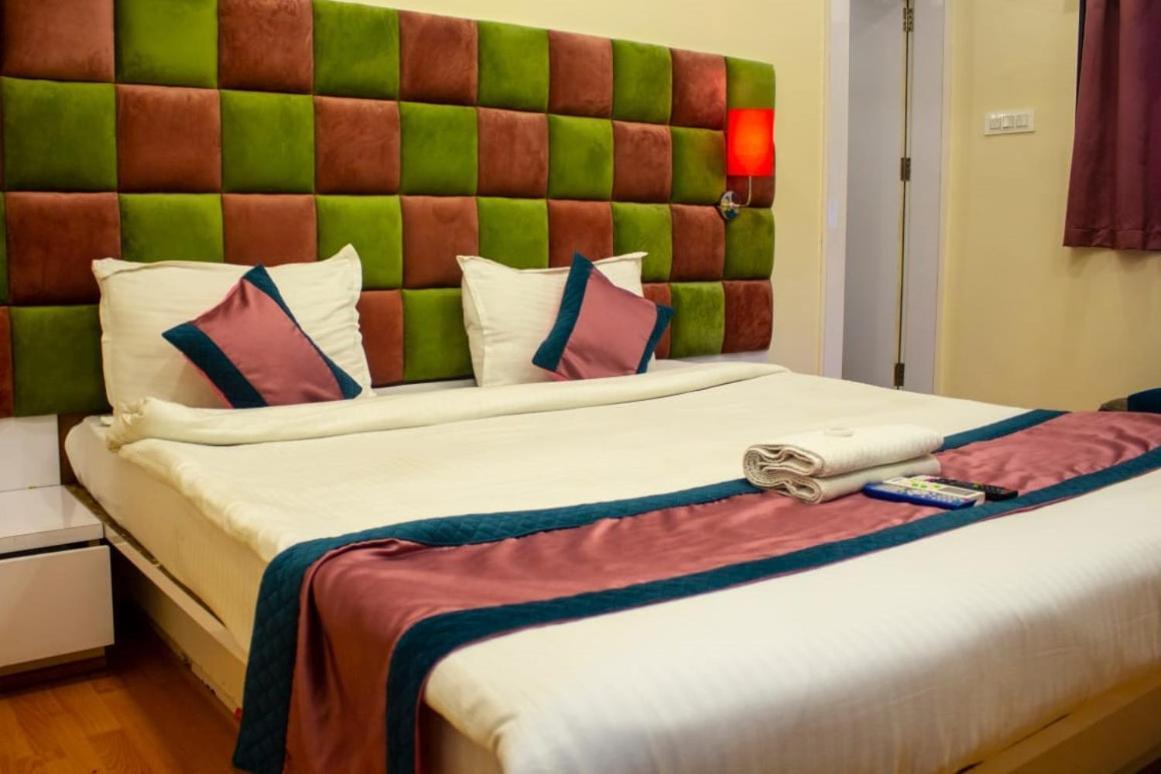 Parashar Check Hotel Nagpur