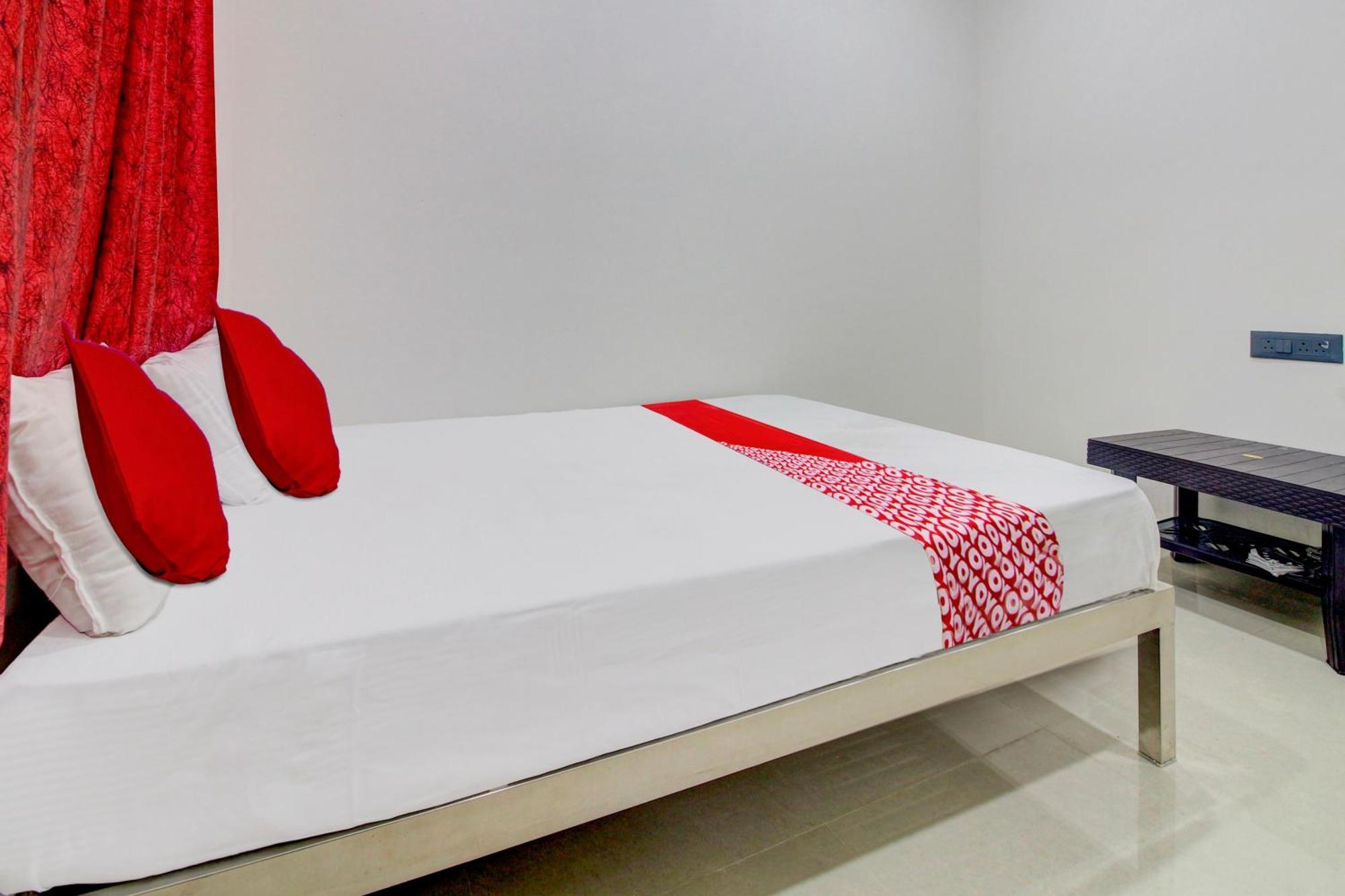 Hotel O 4*