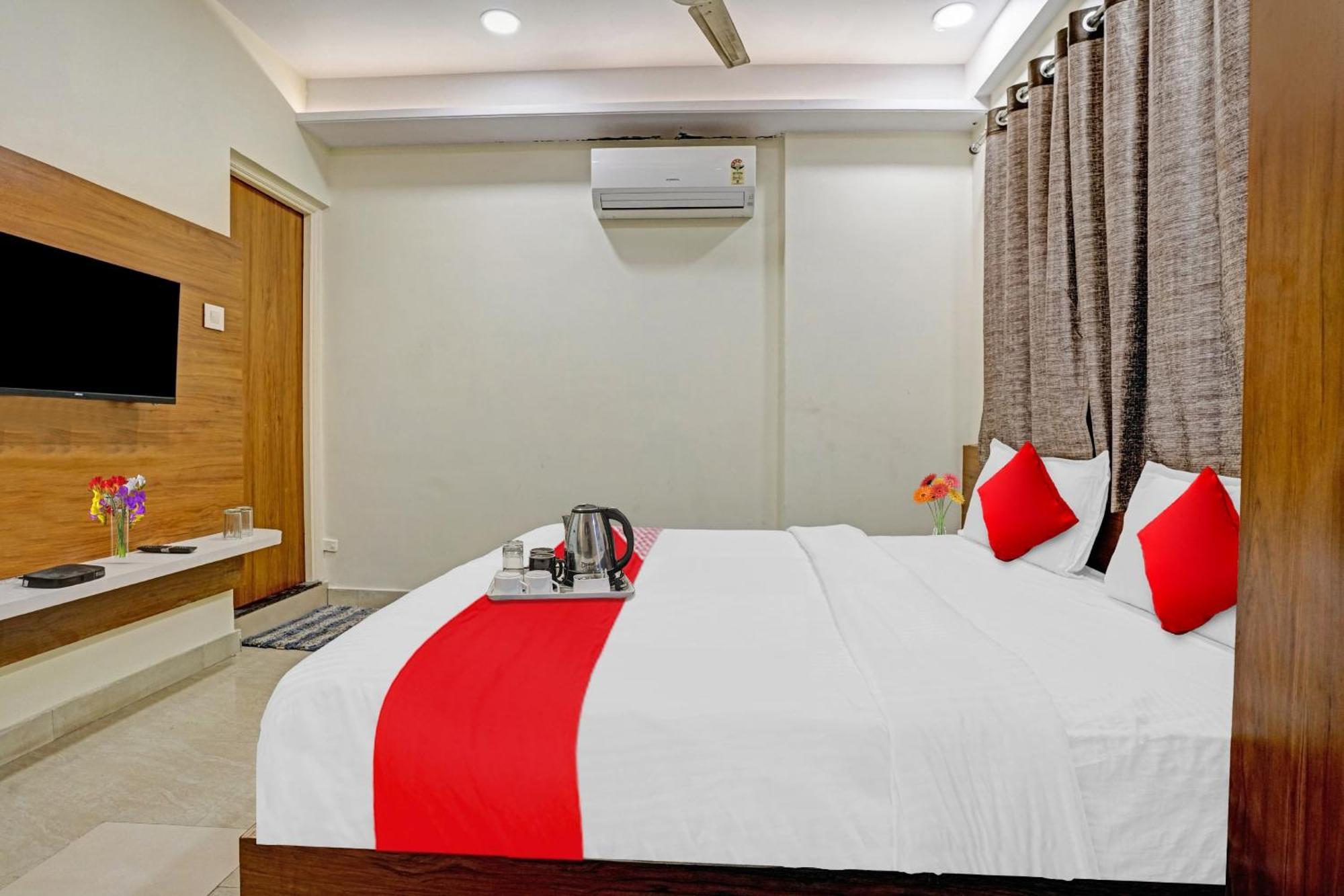O The Silver Nest Hotel 4*