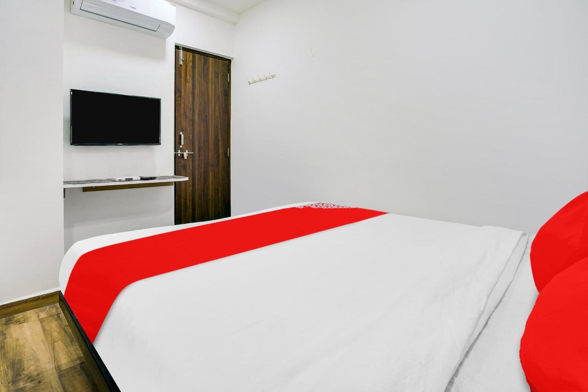 O White Hotel Nagpur