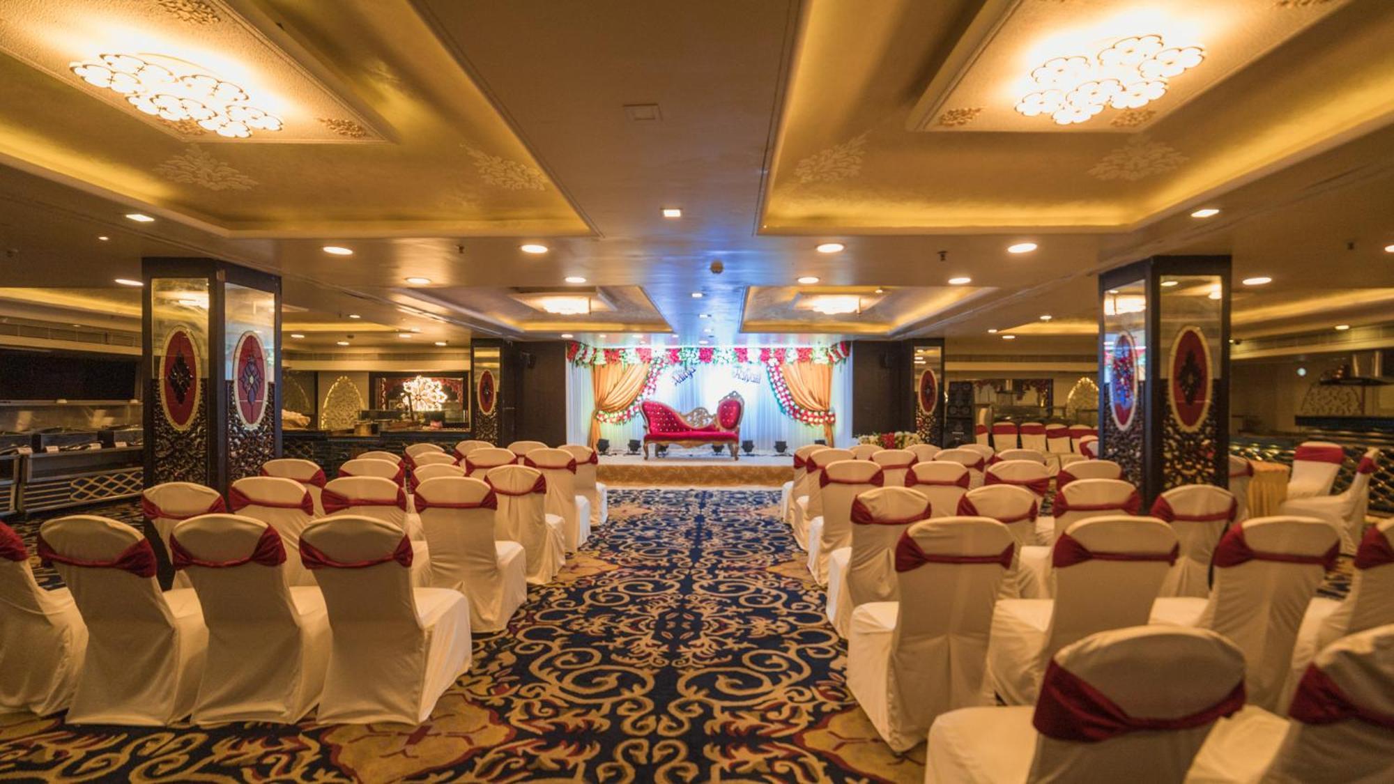 The Ashok Hotel 3*