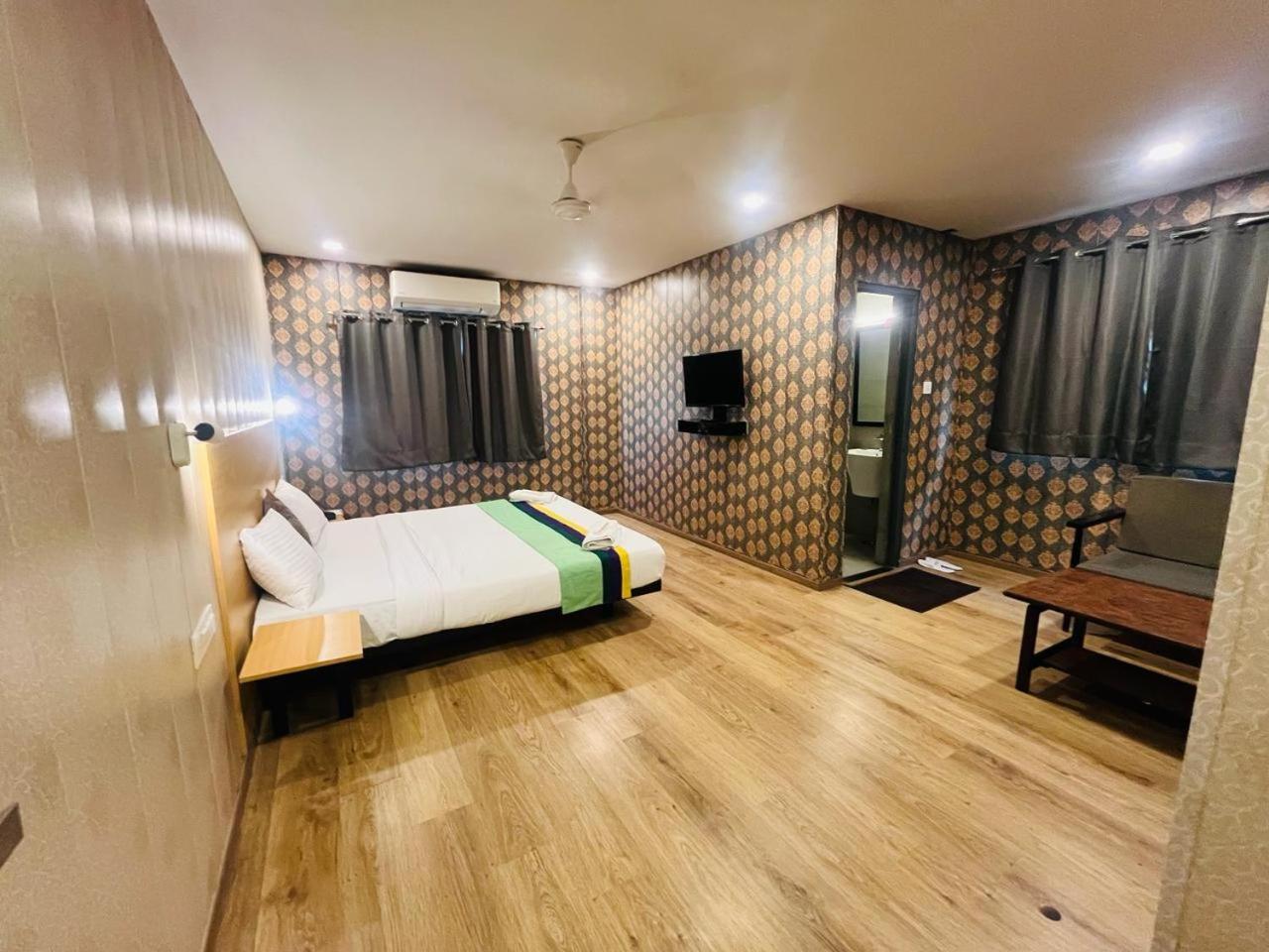 Swagstay Ownhouse 181 Hotel Nagpur