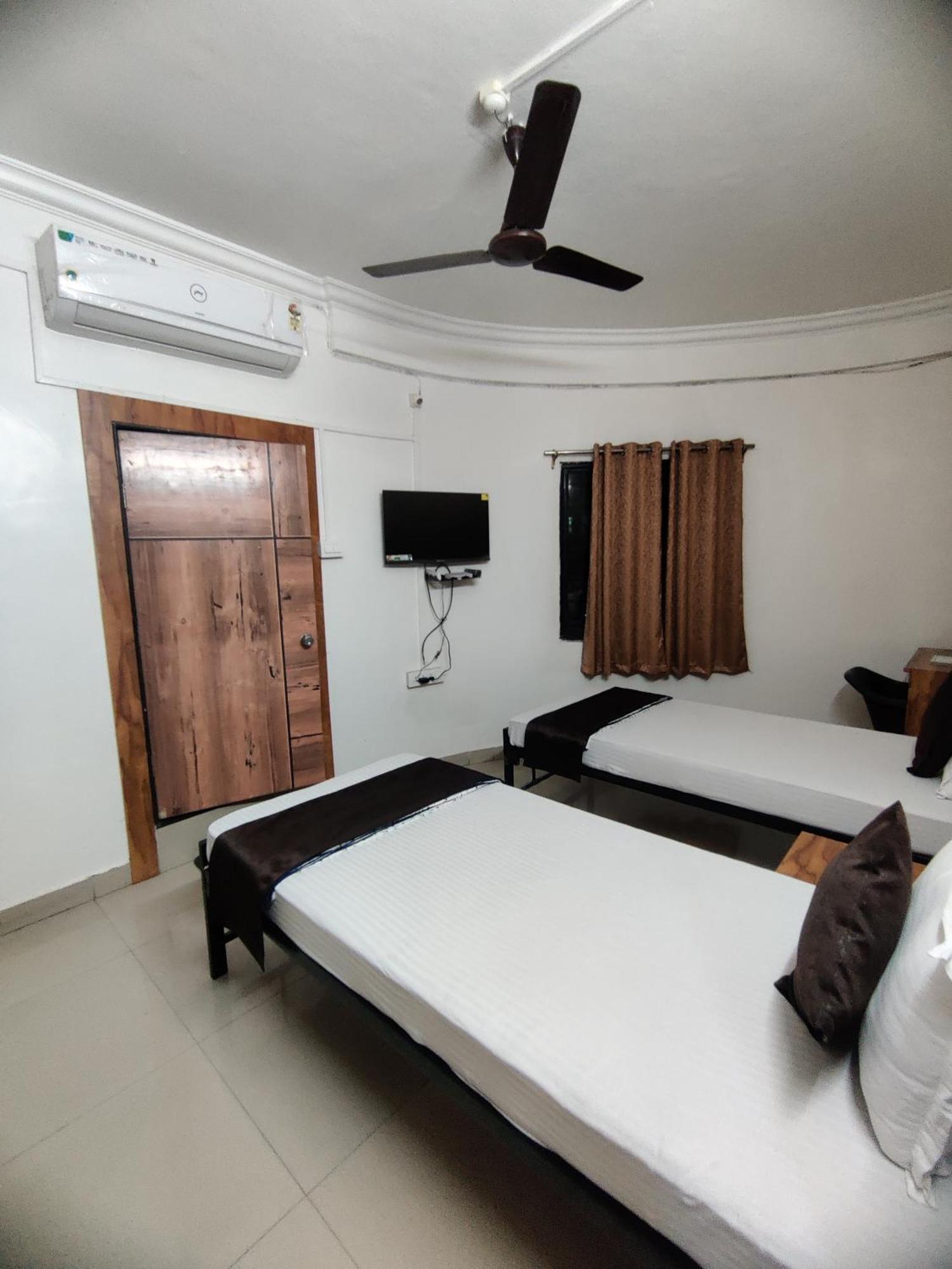 Gulmohar - By Mansi Service Nagpur