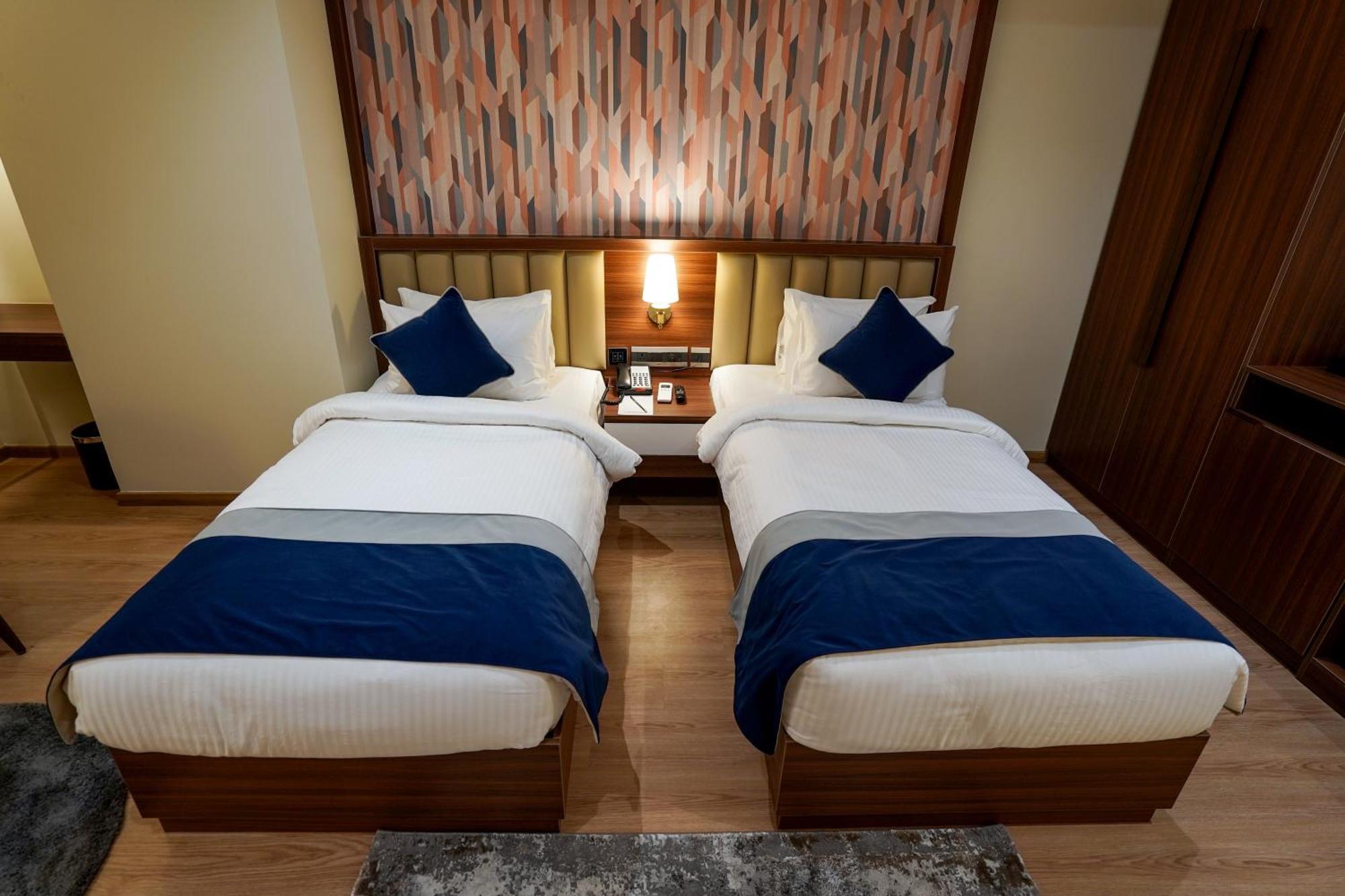 M2 Square By Monday Premium Hotel Nagpur