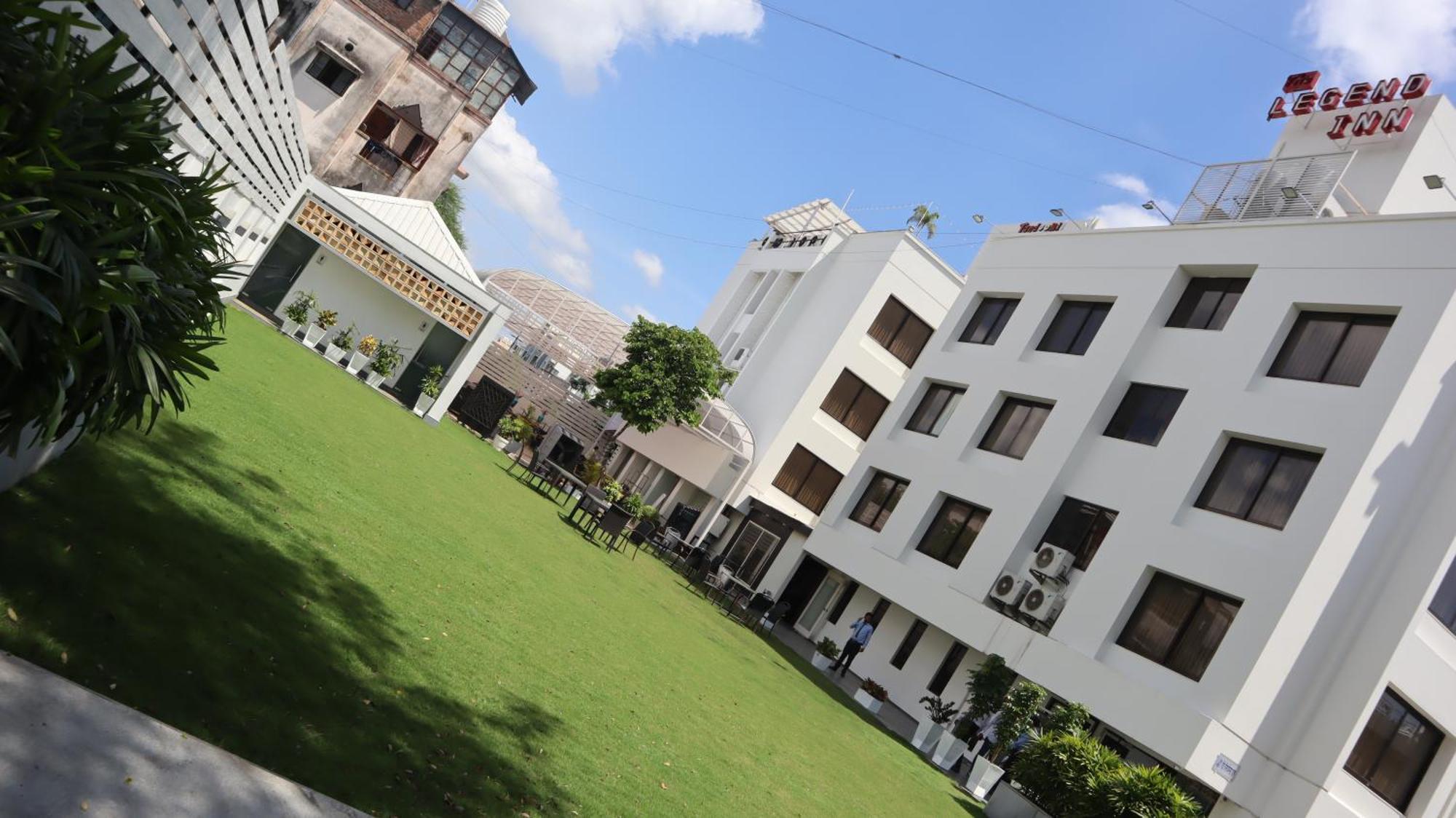 Hotel The Legend @nagpur 3*
