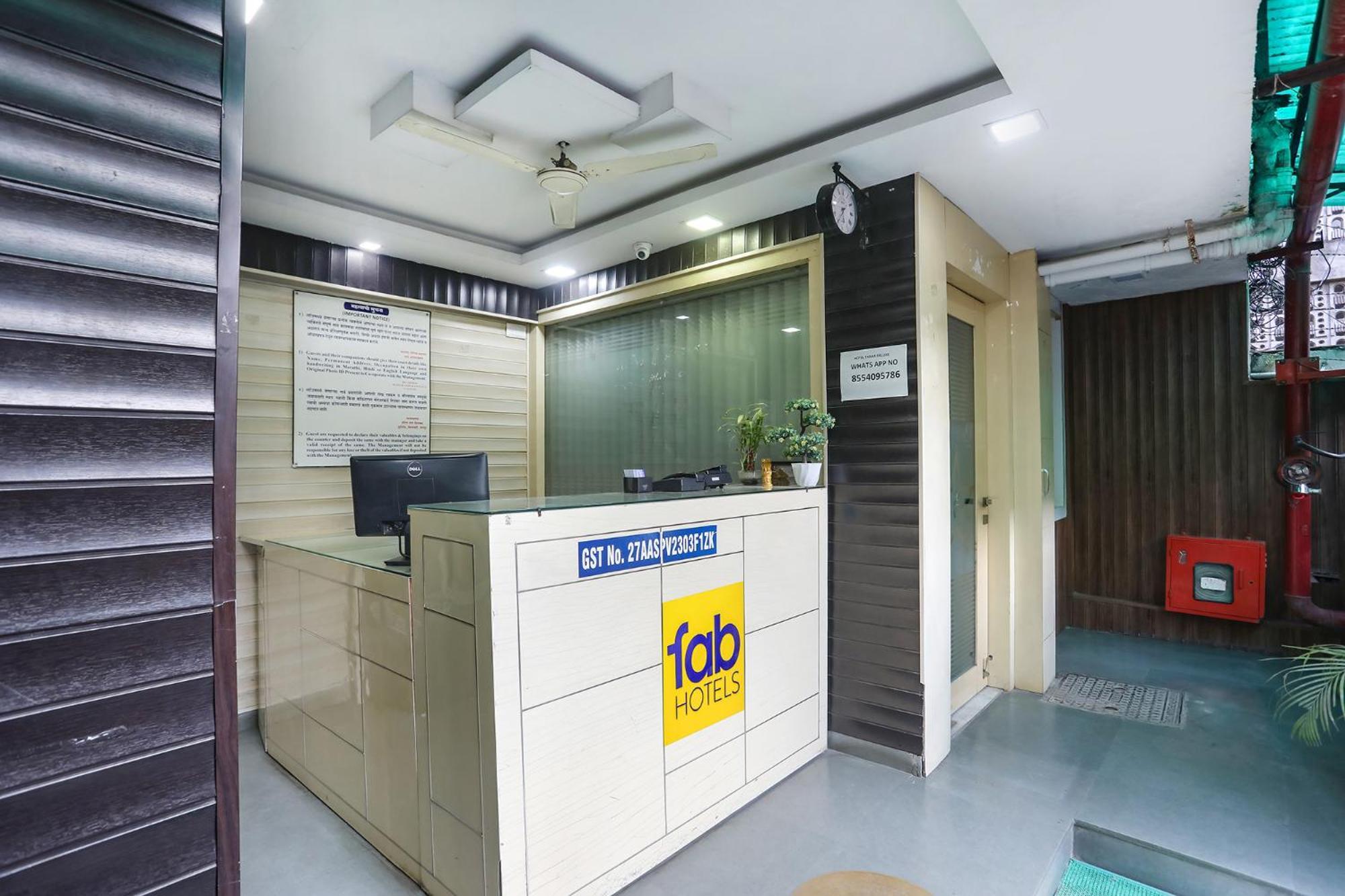 Fabhotel Tara Deluxe - 1200 Meter From Yashwant Stadium Hotel