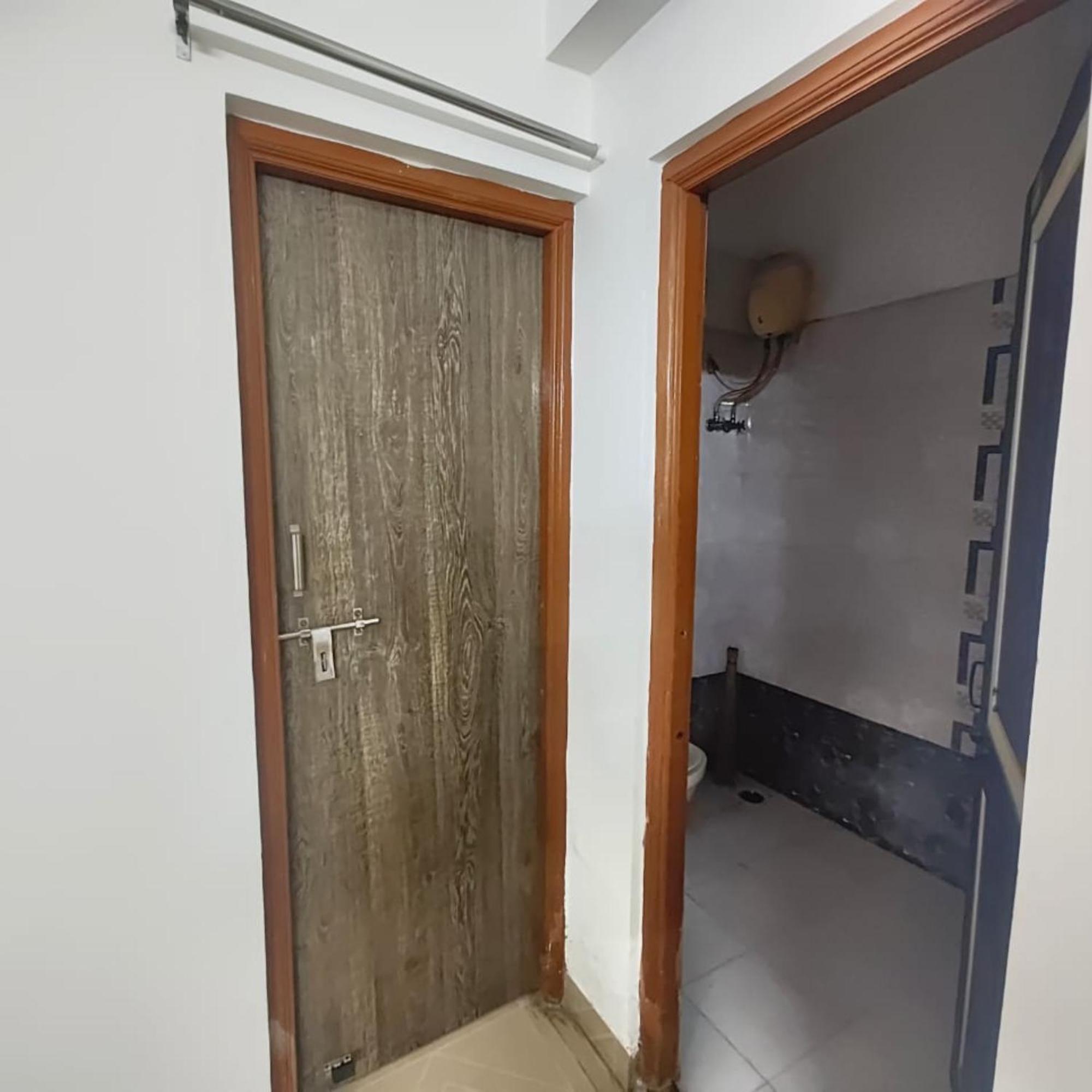 Avena 2bhk Flat Annapurna Near Airport