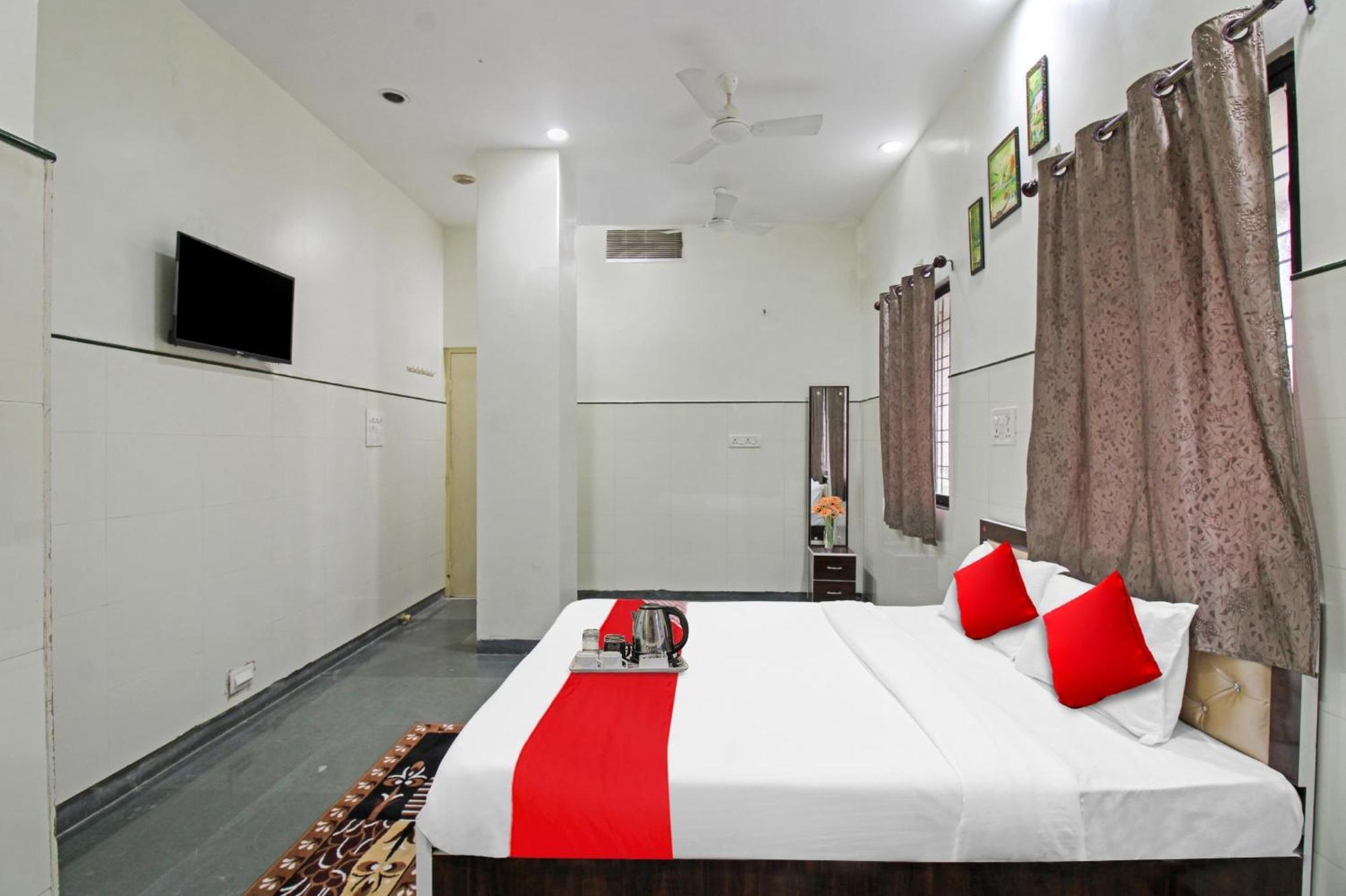 Hotel Super O Sunshine 4*