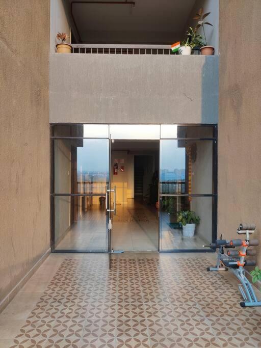 The Minimalist Retreat *