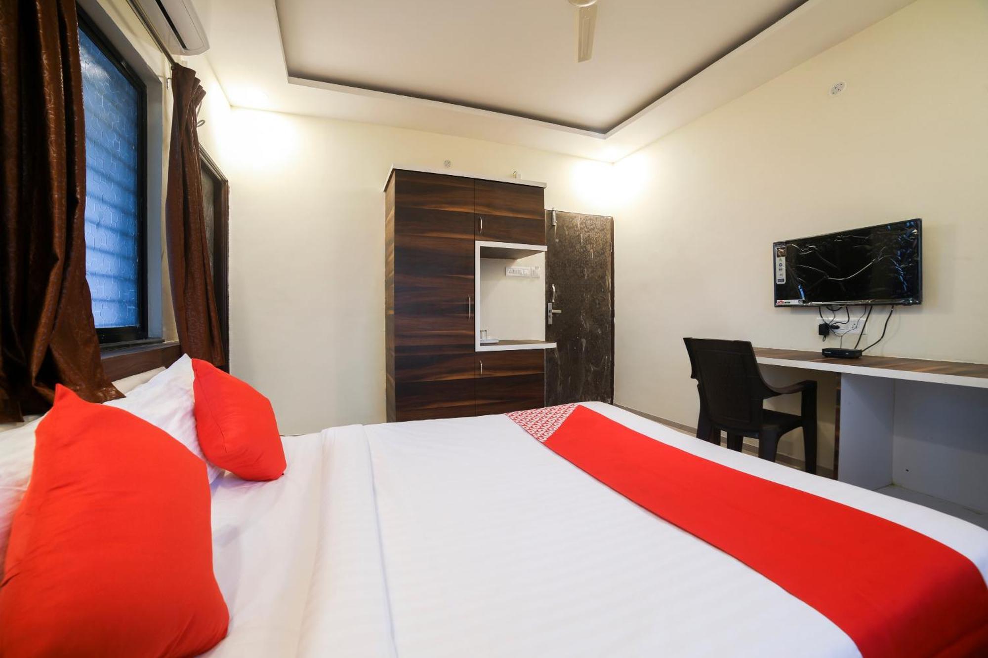 O Club Metro Hotel 4*