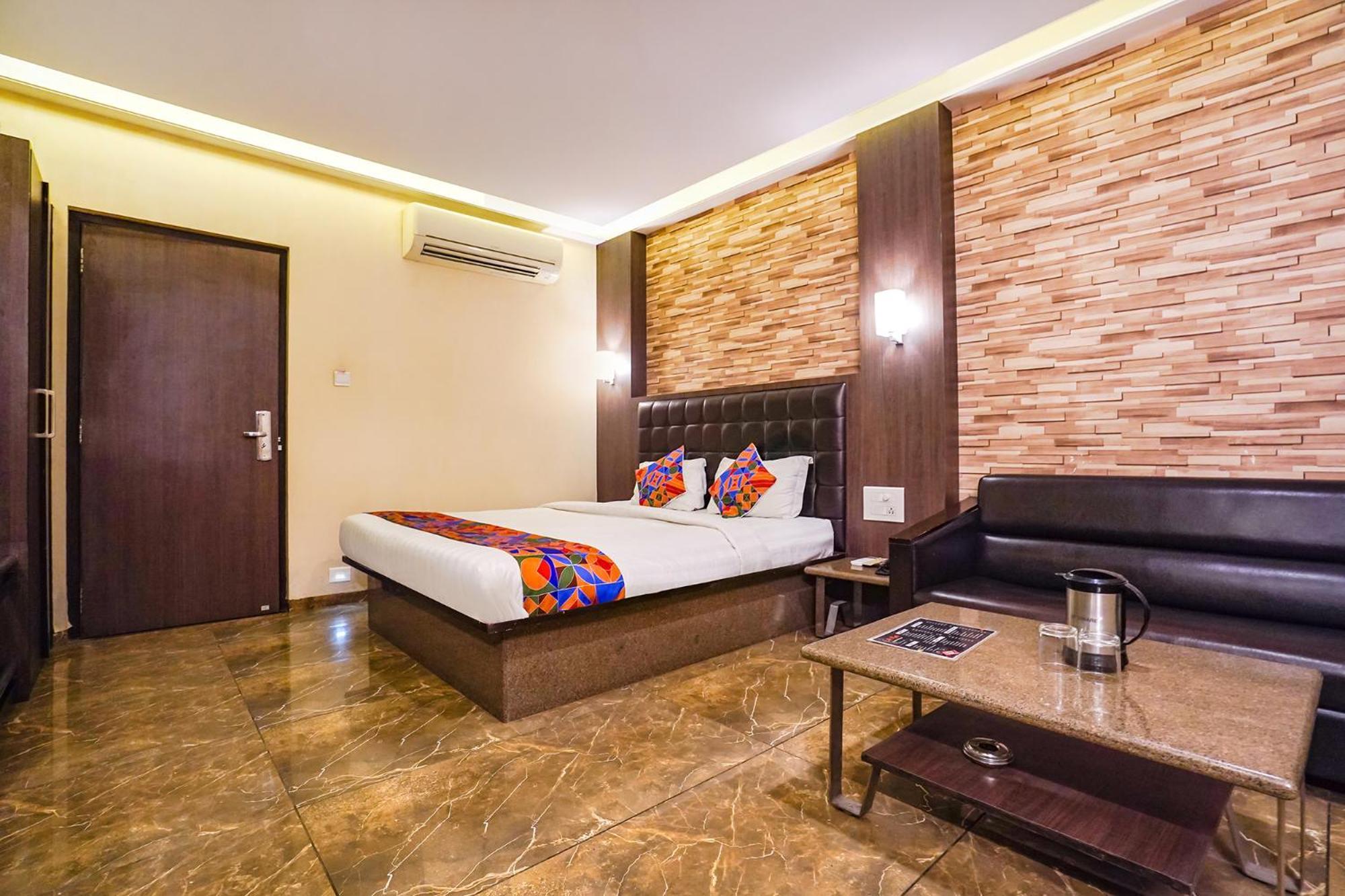 Hotel Fabhotel Jagannath - Nr Platinum Hospital, Sitabuldi Nagpur