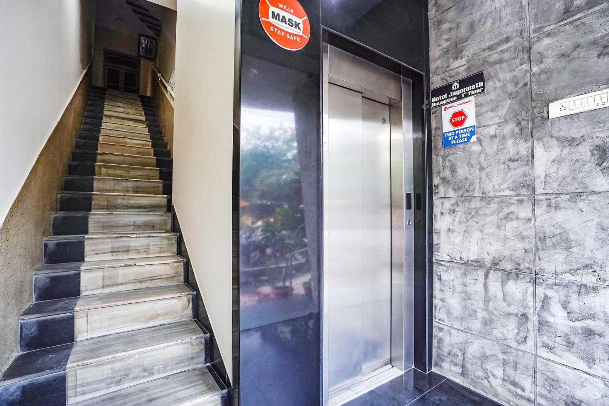 Fabhotel Jagannath - Nr Platinum Hospital, Sitabuldi